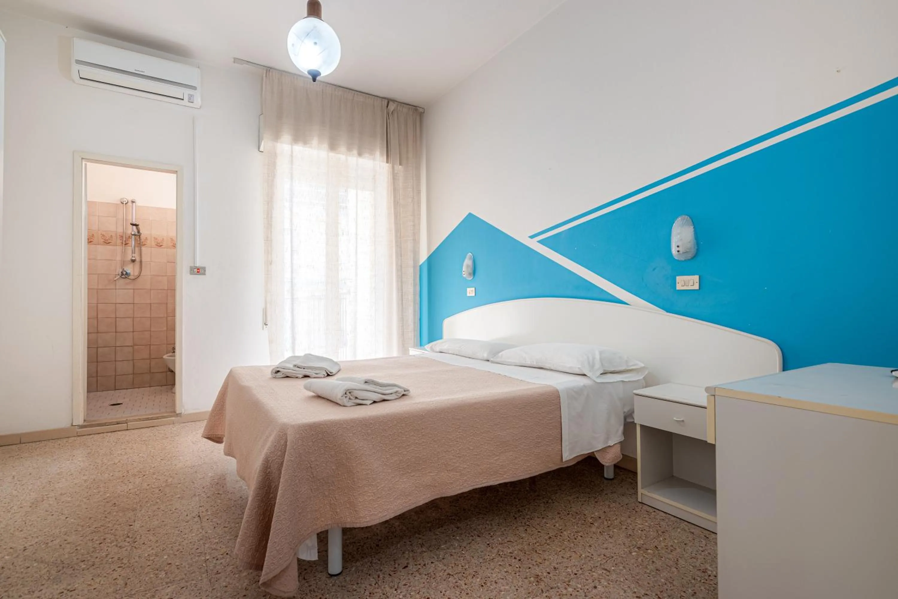 Bed in Hotel Serafini