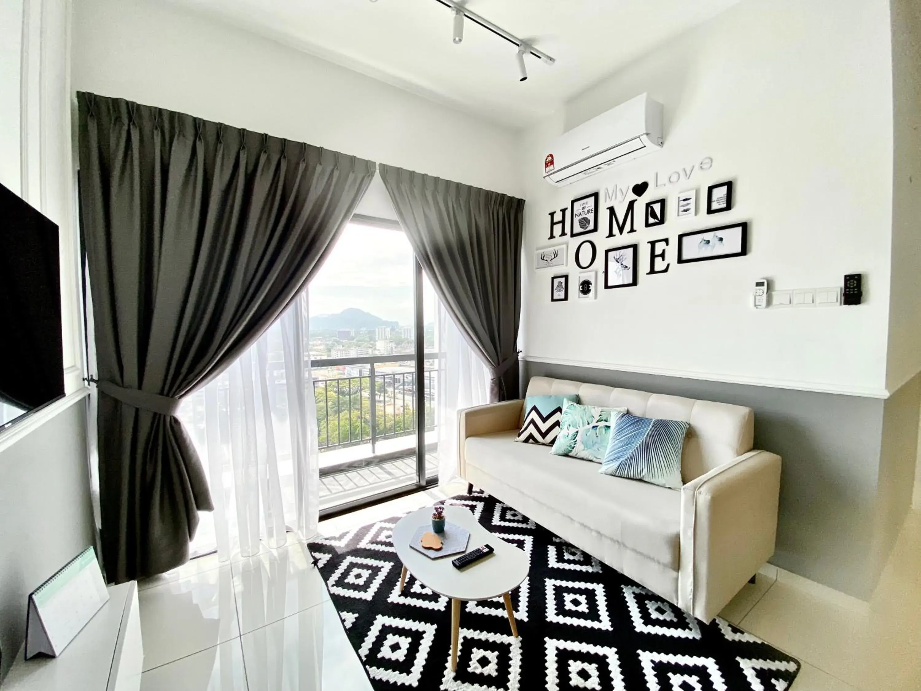 Decozy 8.0 IpohTownCondo (10pax) Decozy 8.0 IpohTownCondo (10pax)