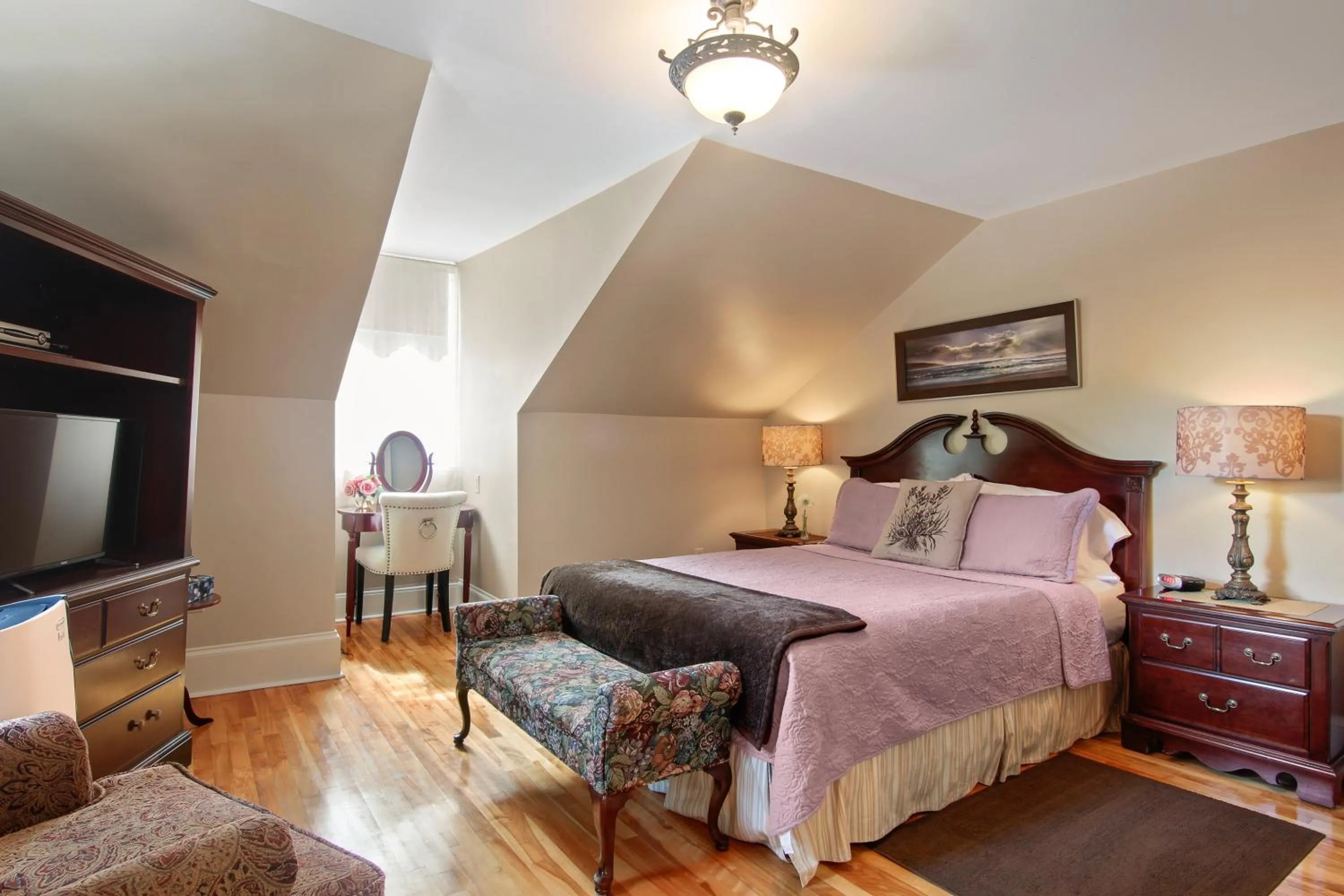 Bedroom, Bed in The Dawson House Bed & Breakfast