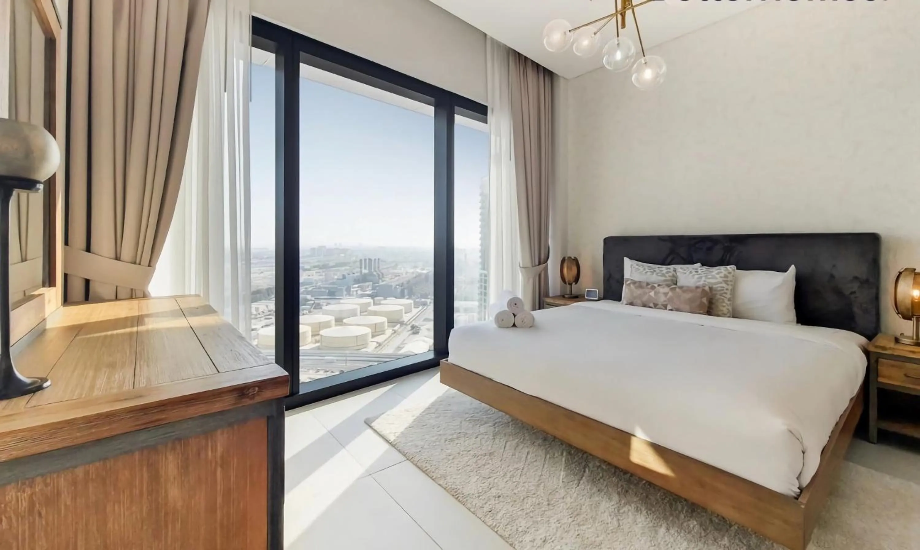 Bed in Jumeirah Gate Tower JBR 1BR Apartment