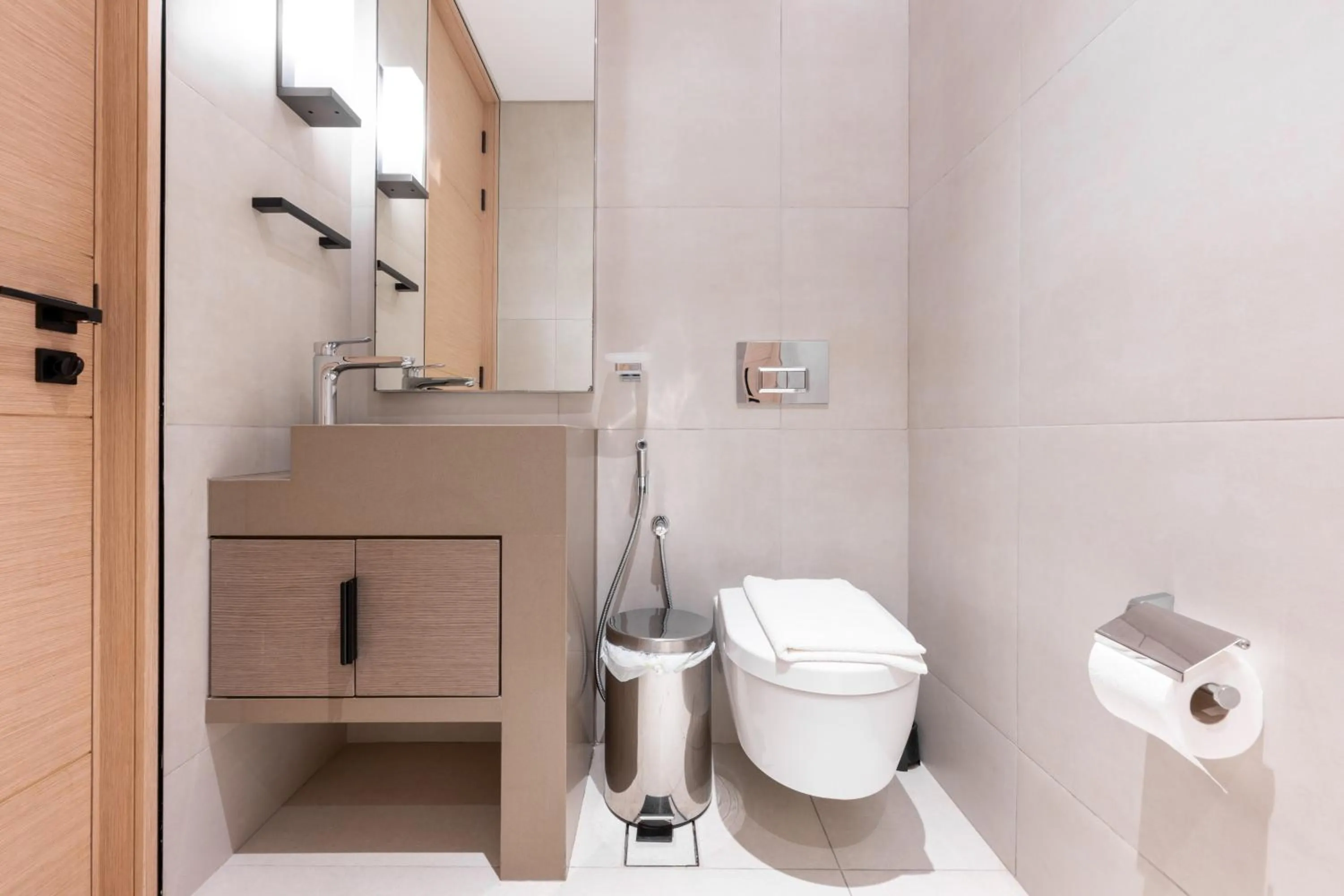 Toilet in Jumeirah Gate Tower JBR 1BR Apartment