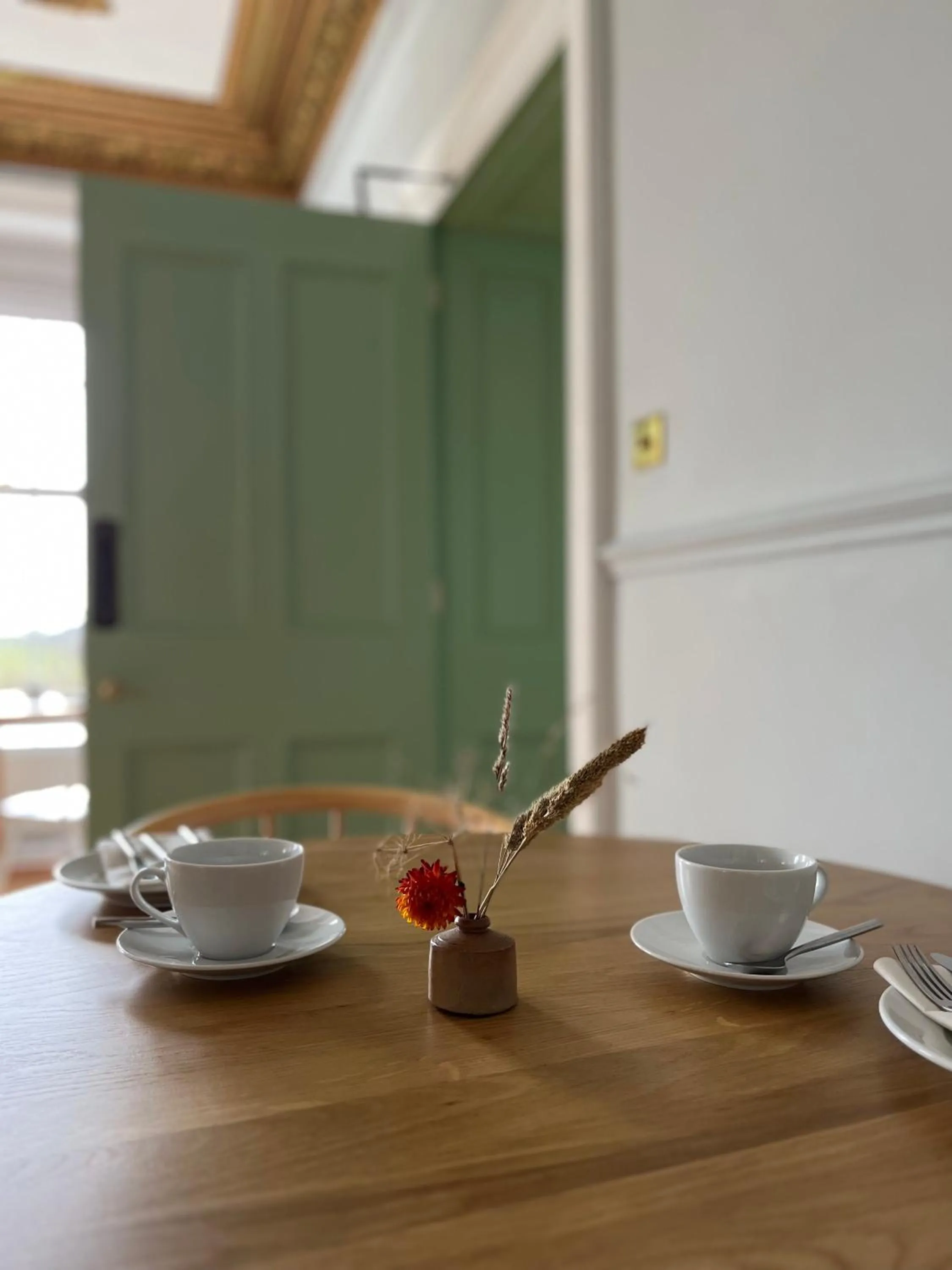 Breakfast in Coed Mawr Hall Bed & Breakfast