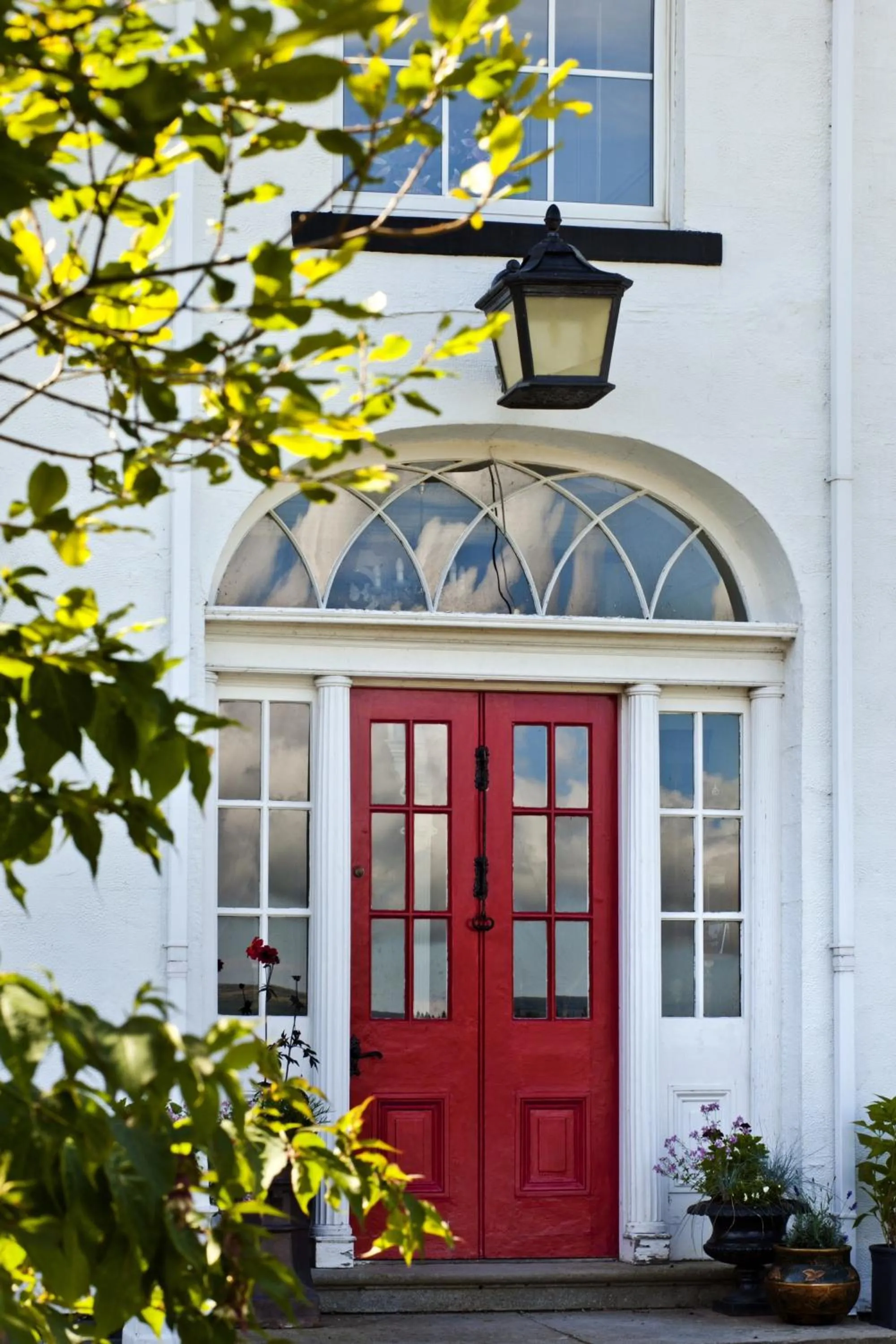 Facade/entrance in Coed Mawr Hall Bed & Breakfast