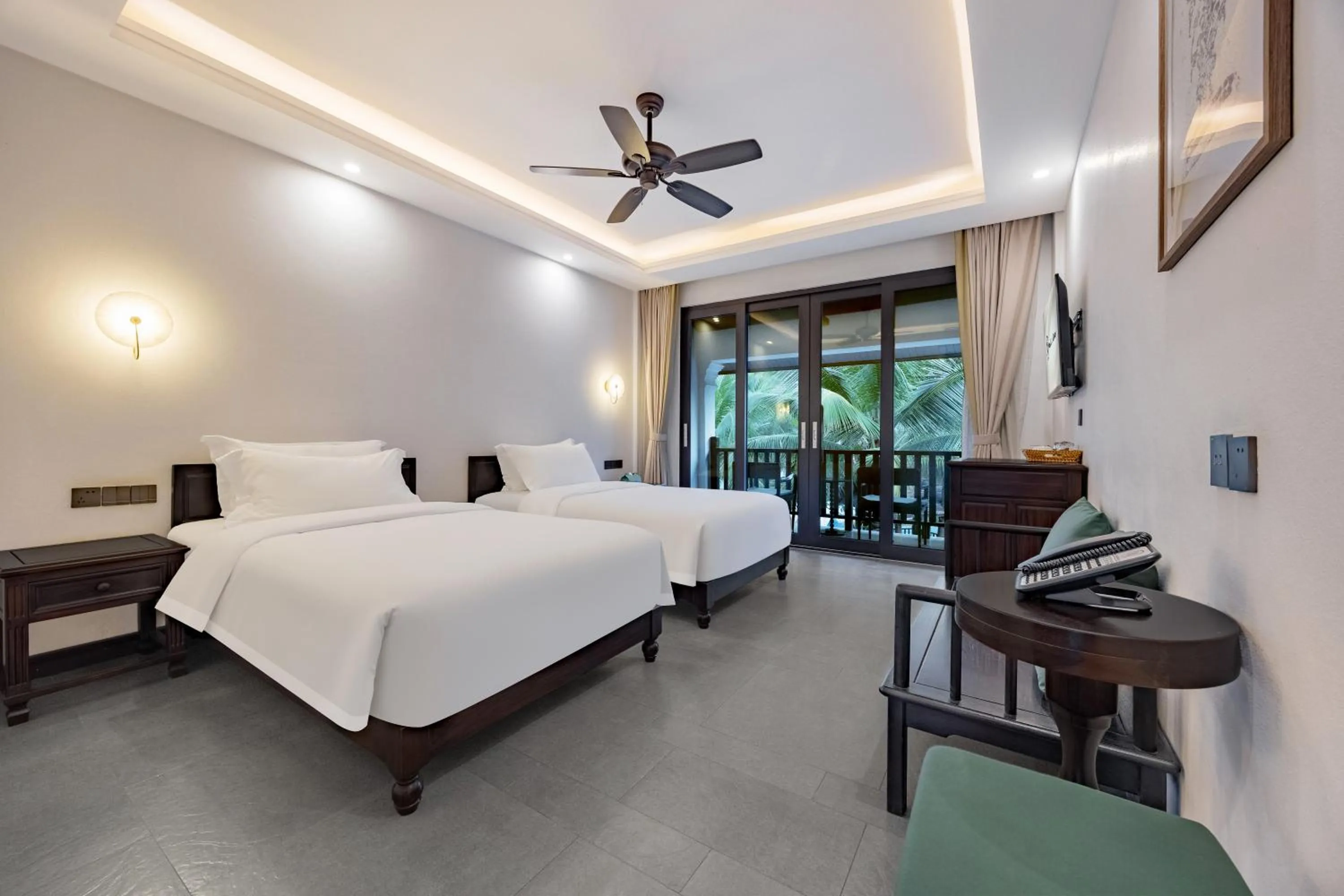 Photo of the whole room, Bed in Manyo Hotel and Resort
