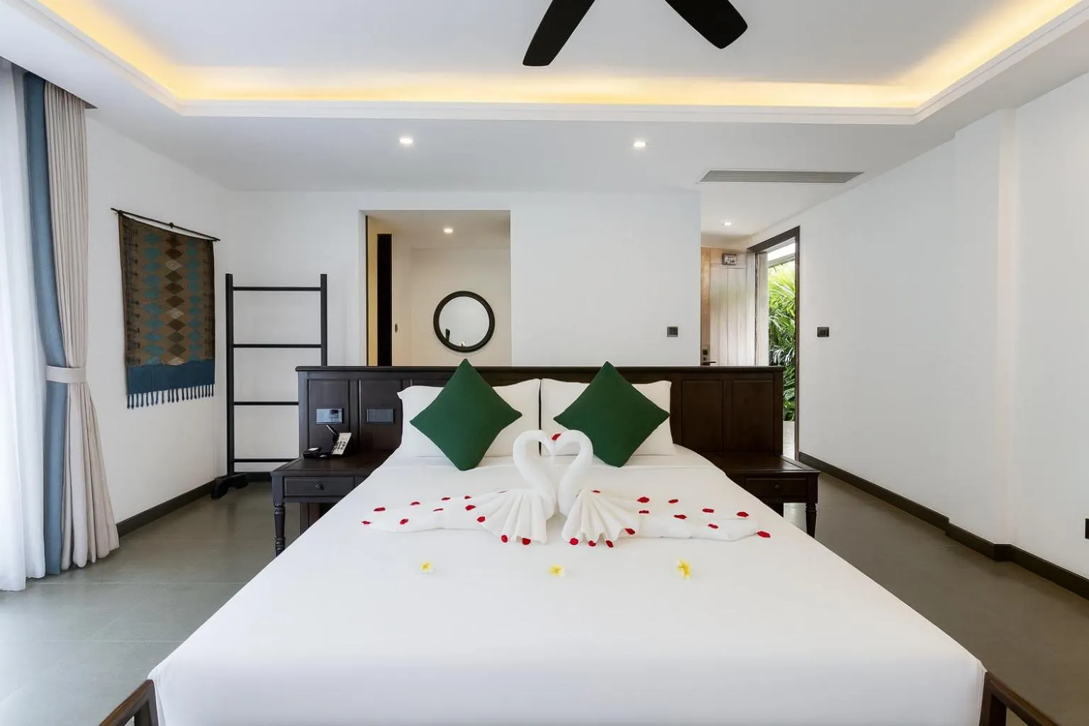 Photo of the whole room, Bed in Manyo Hotel and Resort