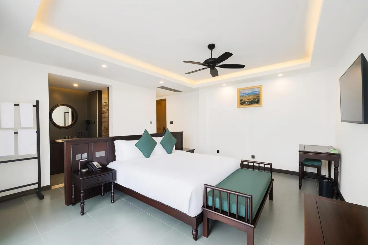 Photo of the whole room, Bed in Manyo Hotel and Resort
