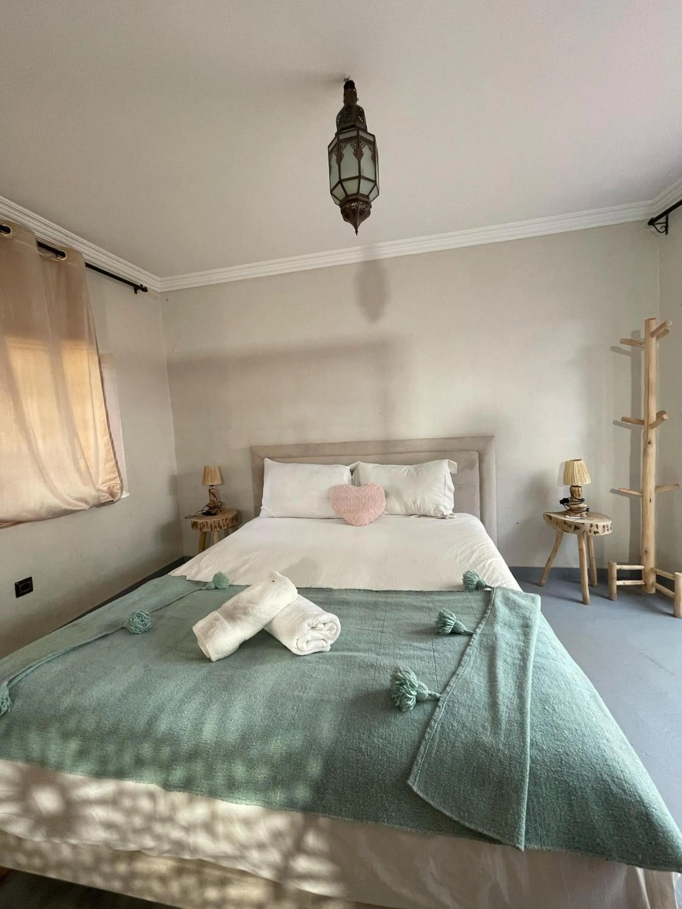 Bedroom, Bed in Whisper Hotel