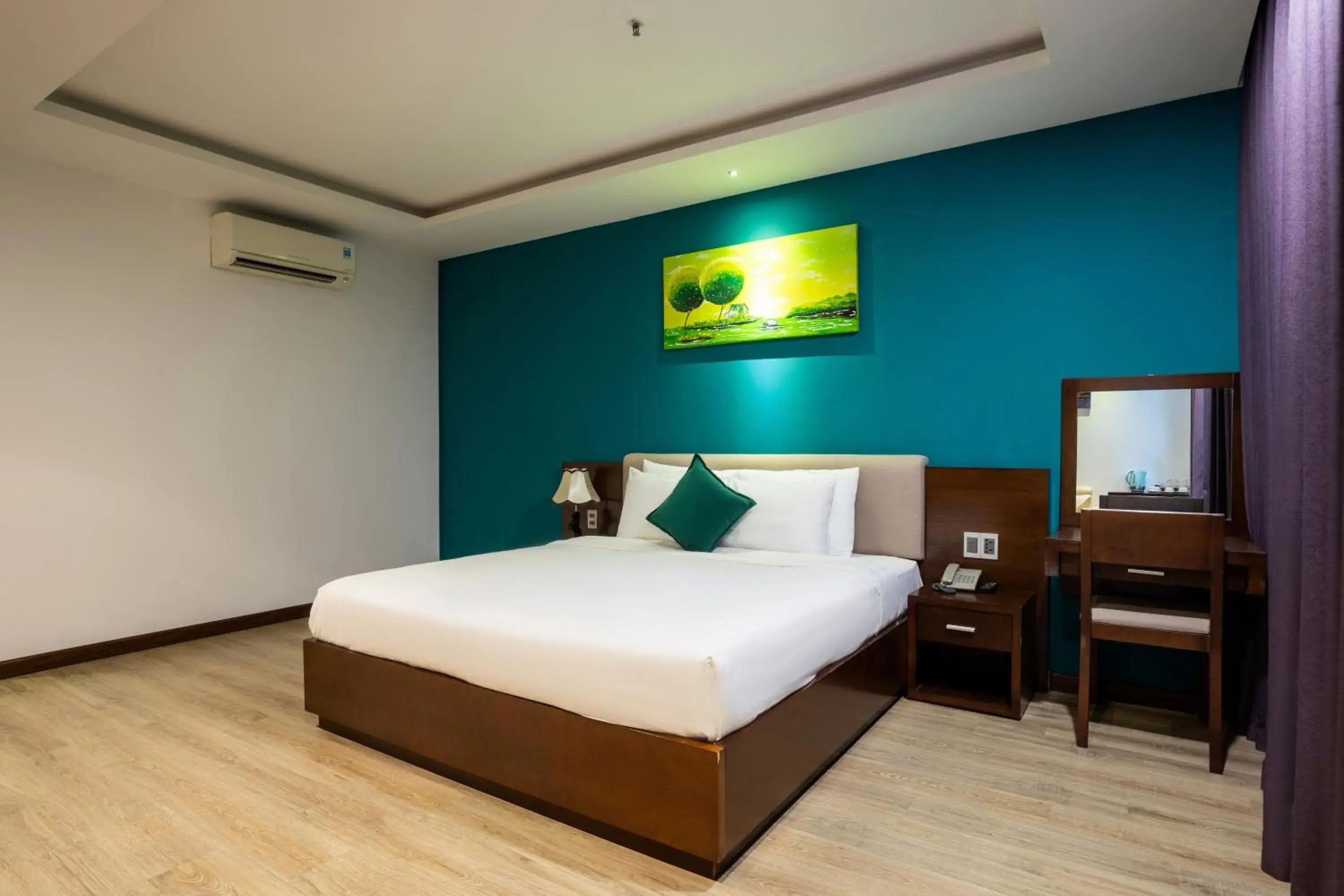 Bedroom, Bed in Golden Sun Apartment by New Sky Travel Bedroom, Bed in Golden Sun Apartment by New Sky Travel