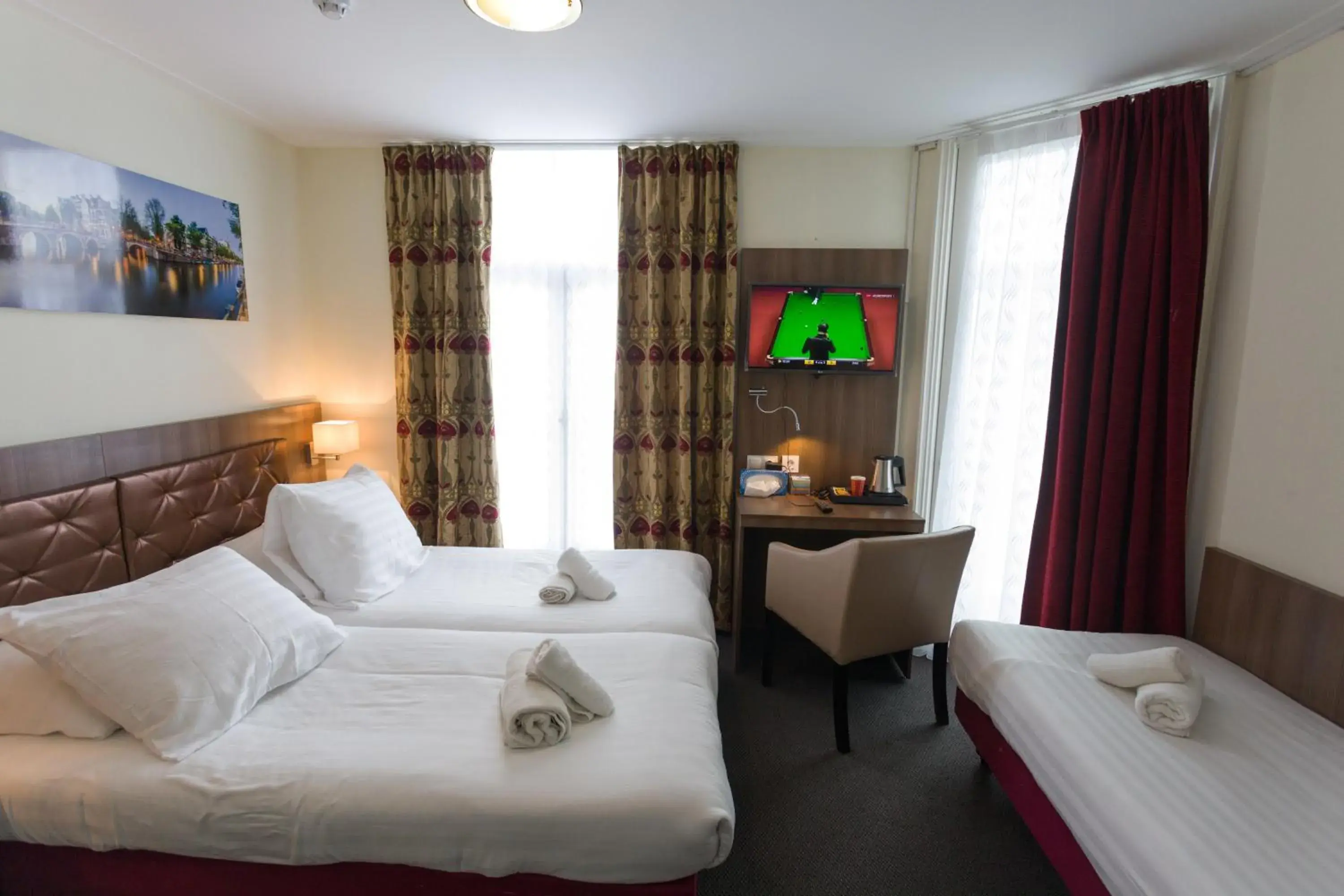 Triple Room in Hotel Park Plantage Triple Room in Hotel Park Plantage