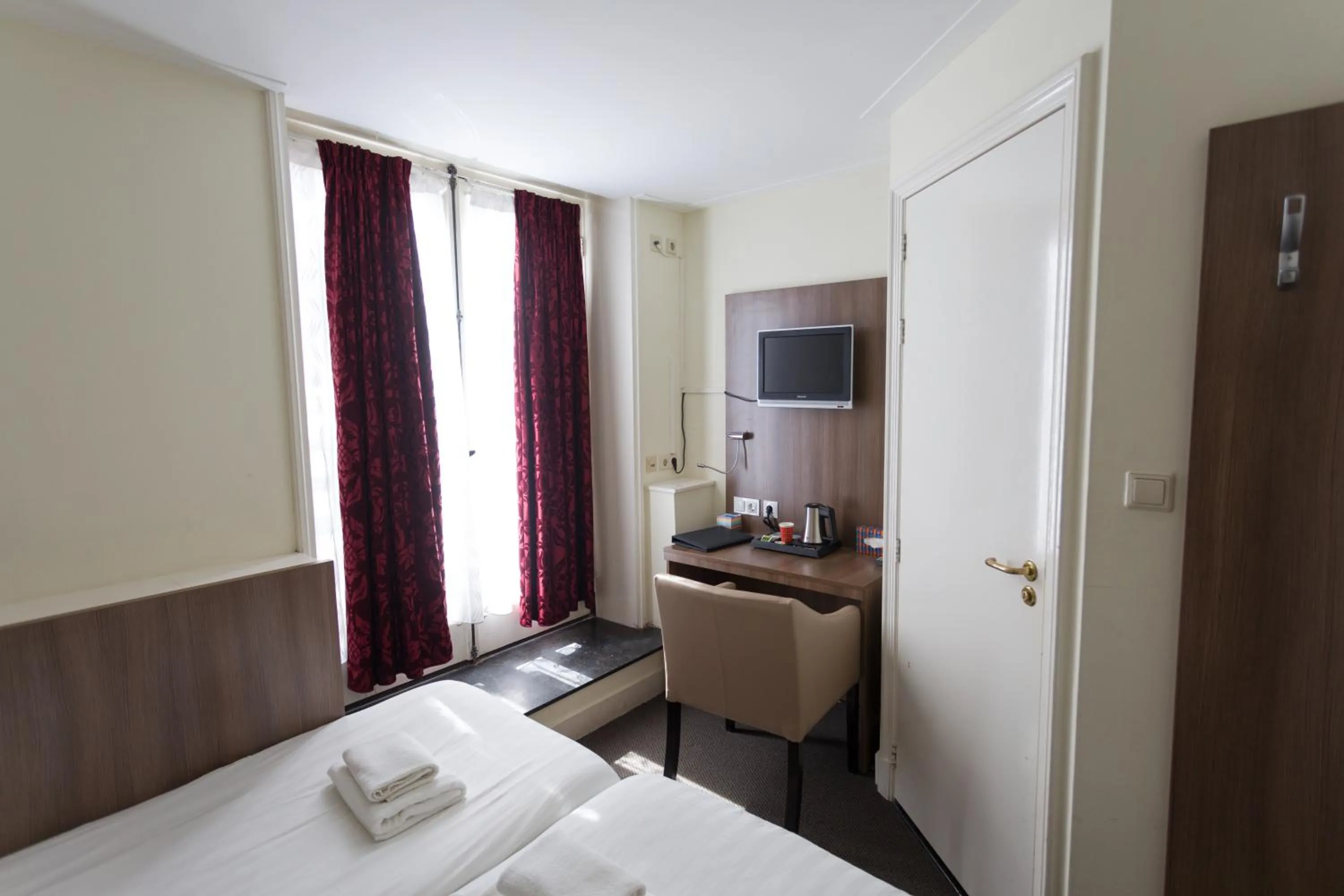 TV and multimedia, Bed in Hotel Park Plantage