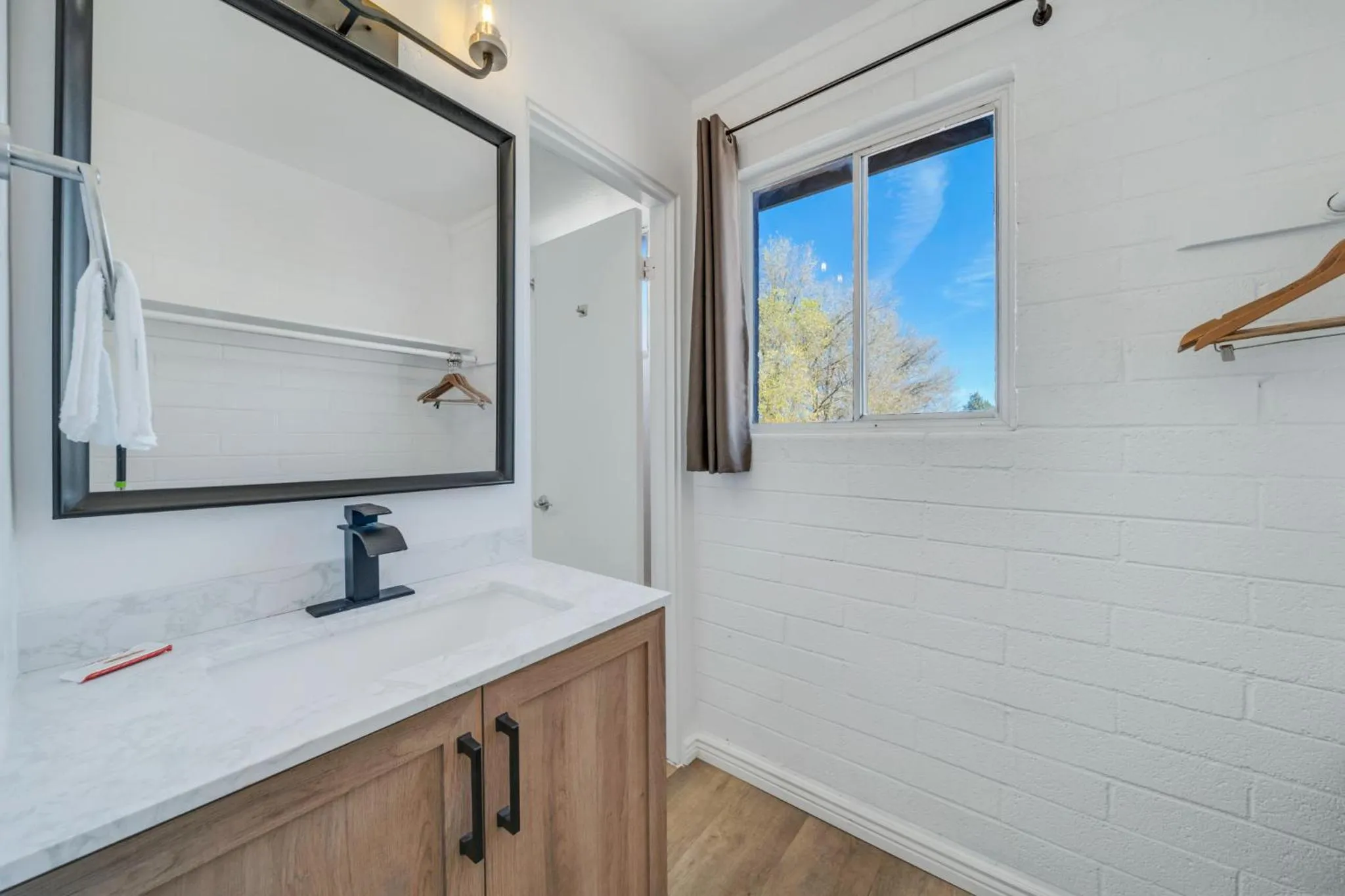 Canyon's Edge Route 66 Motel