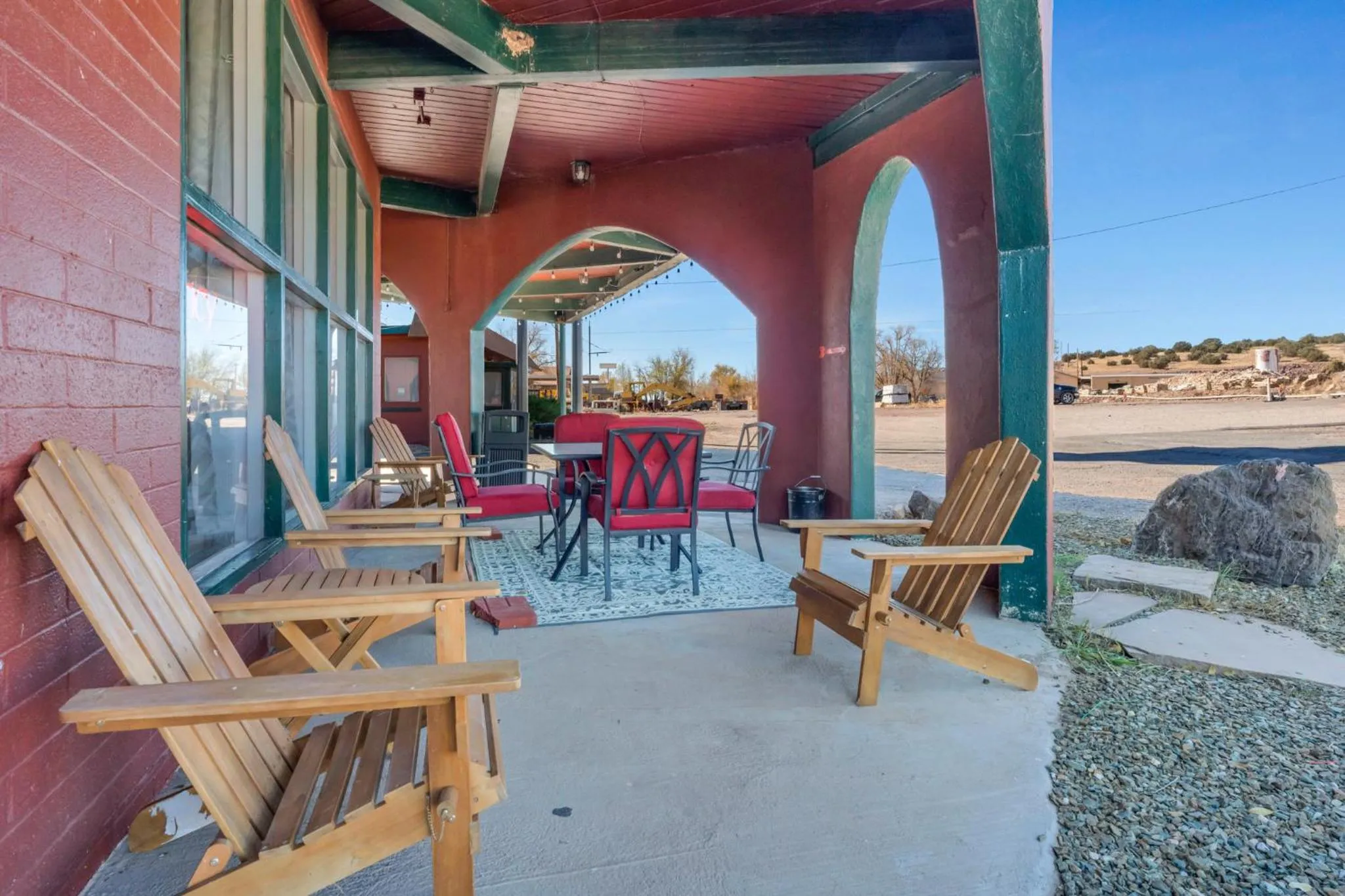 Canyon's Edge Route 66 Motel