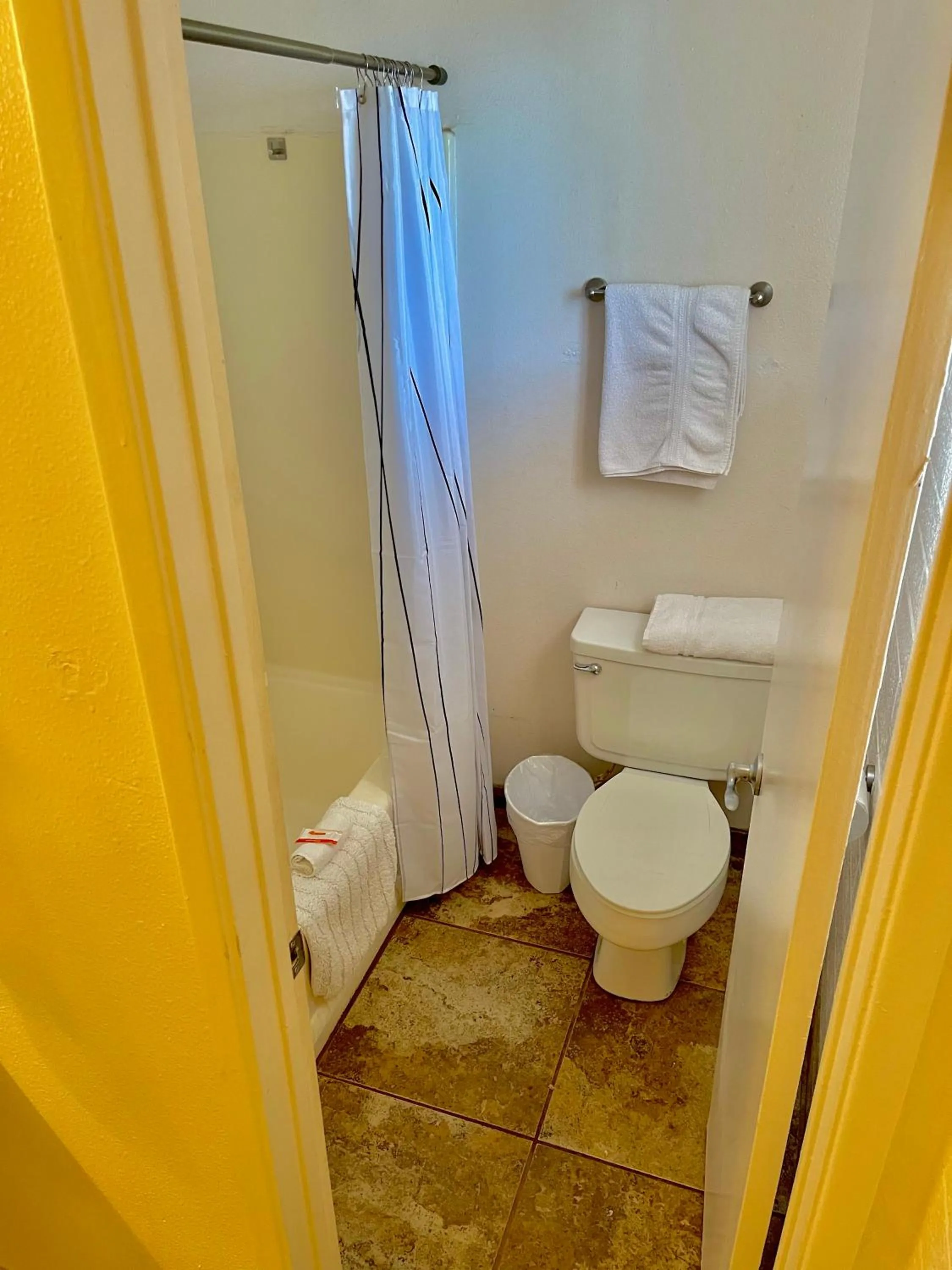 Canyon's Edge Route 66 Motel