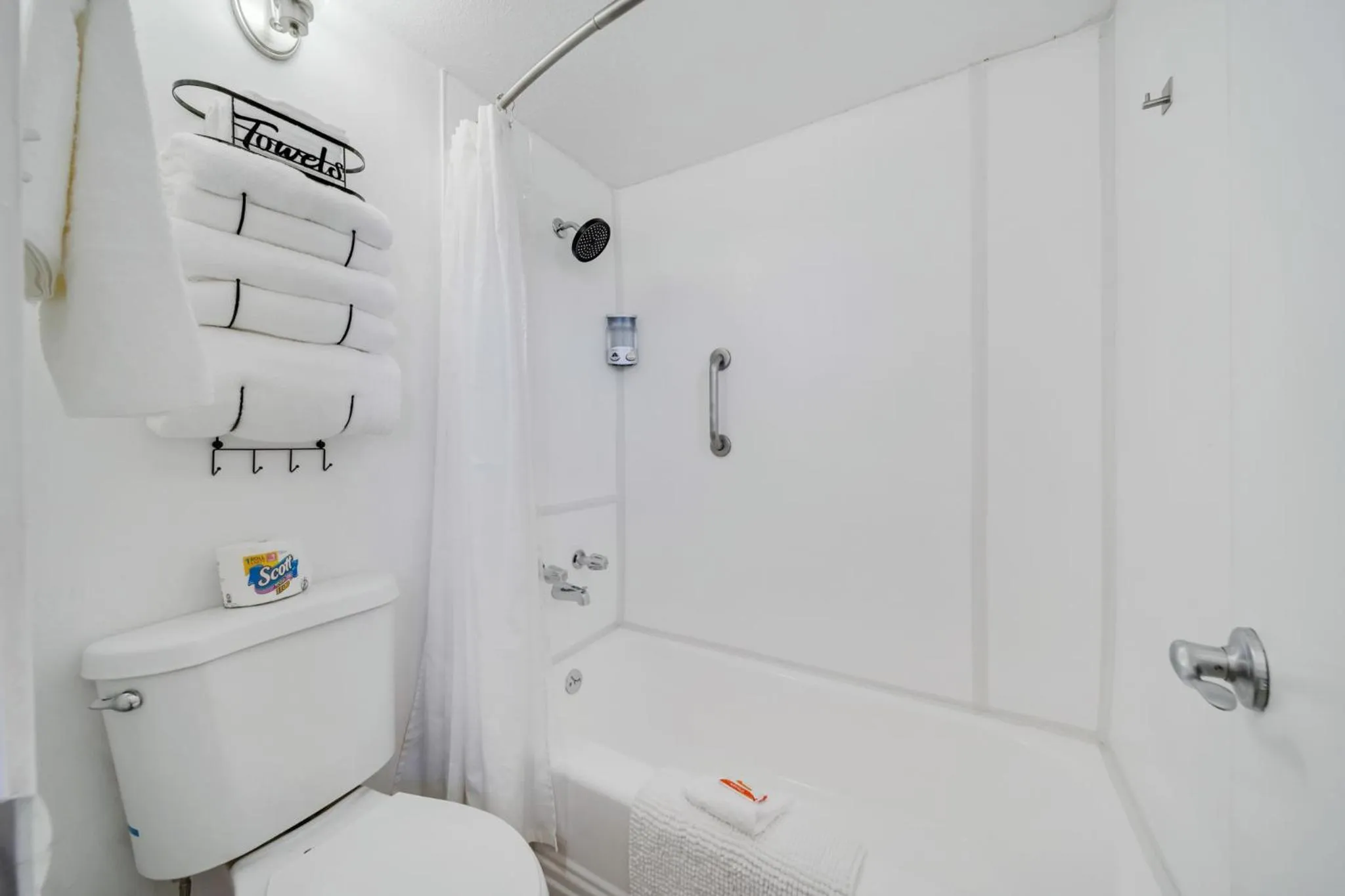 Canyon's Edge Route 66 Motel