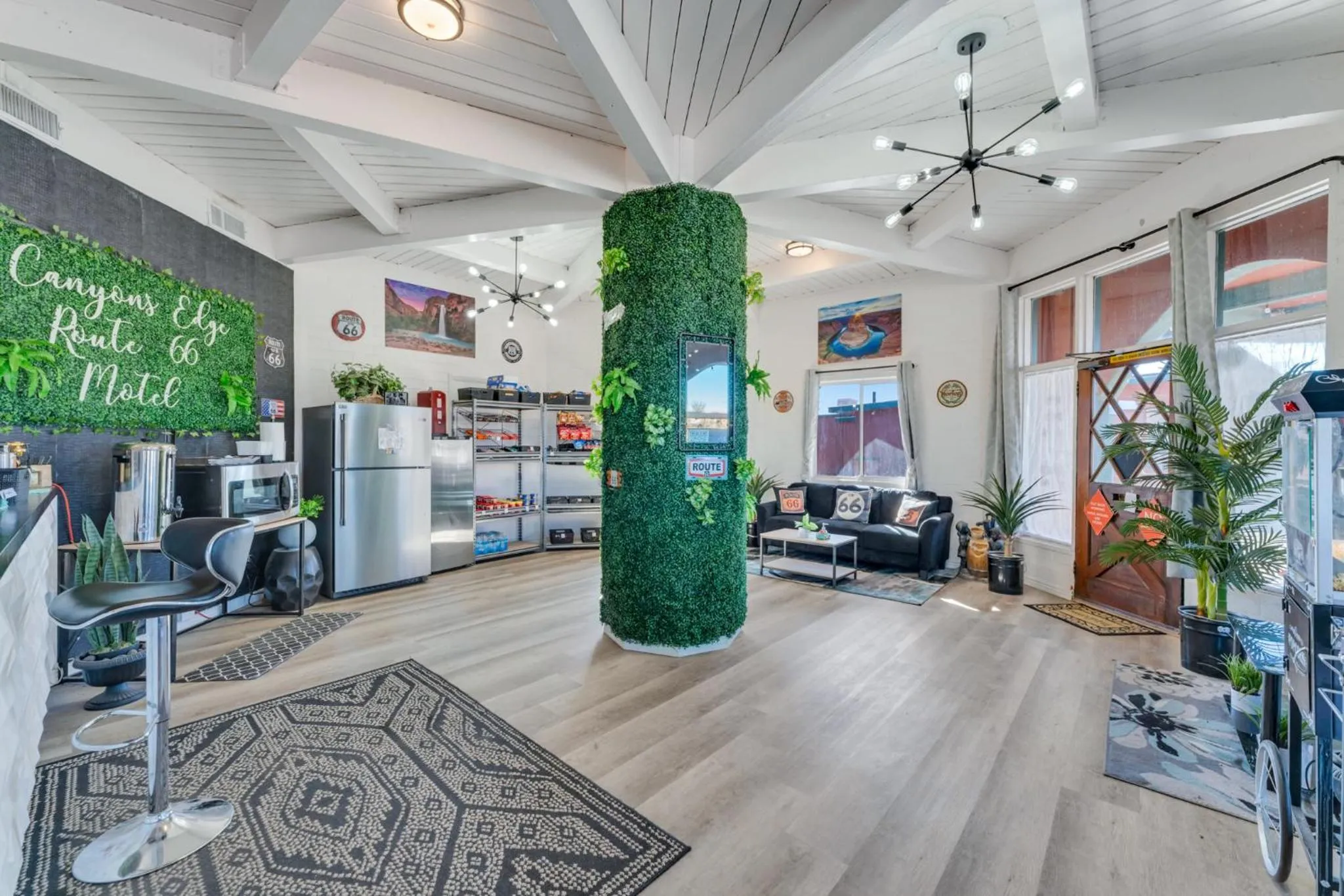 Canyon's Edge Route 66 Motel