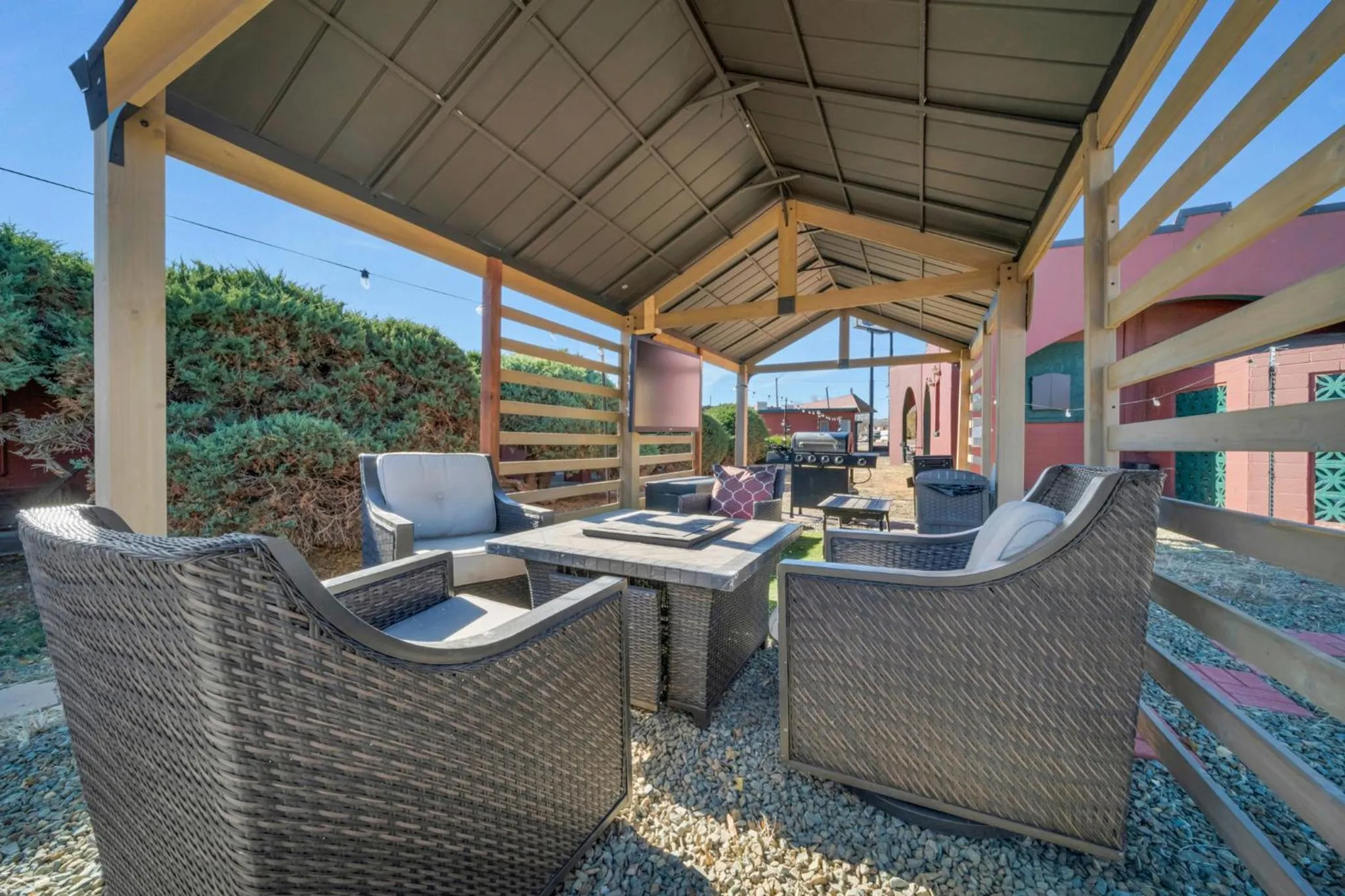 Canyon's Edge Route 66 Motel