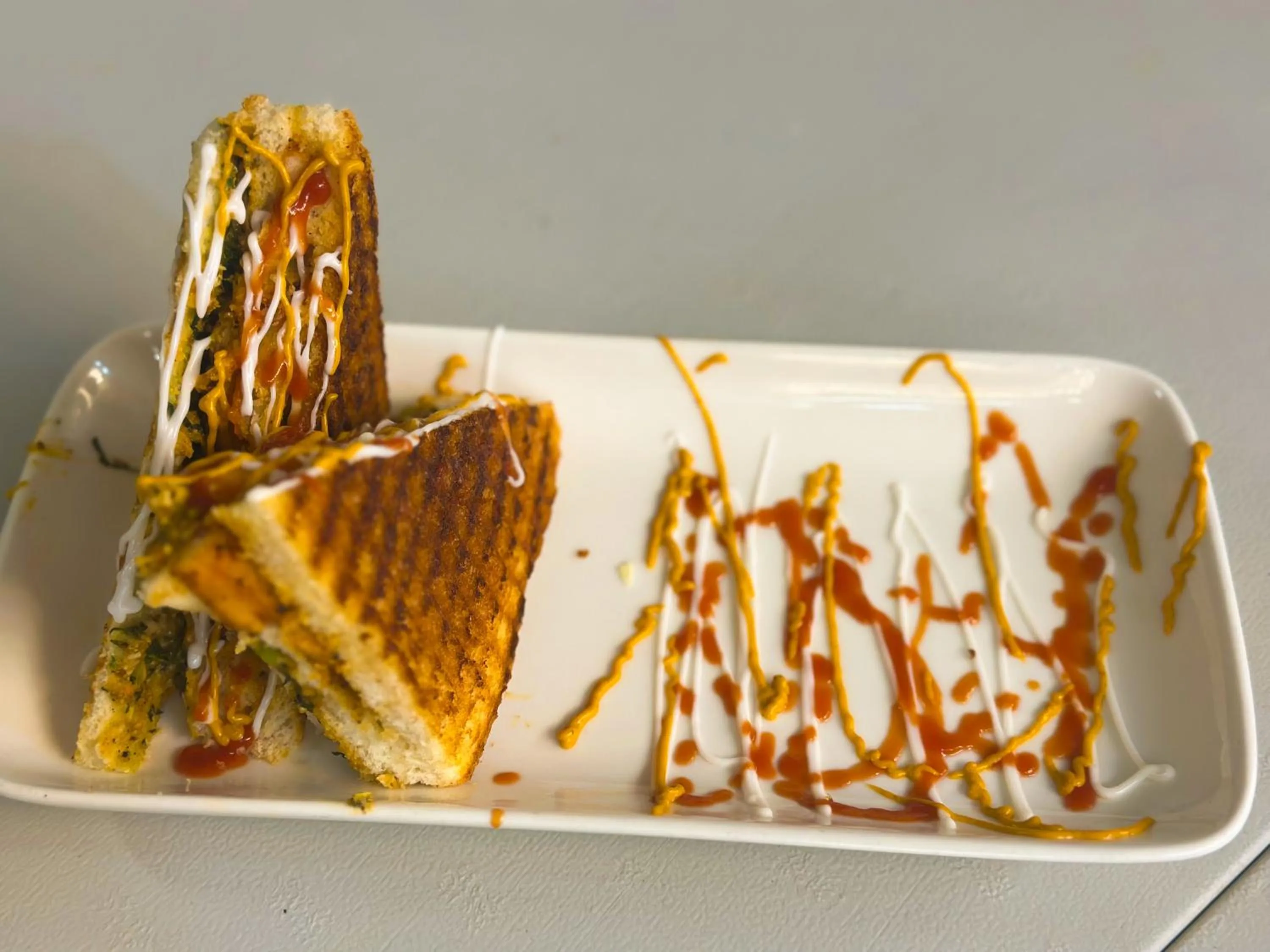 Restaurant/places to eat in Hotel Park Royal