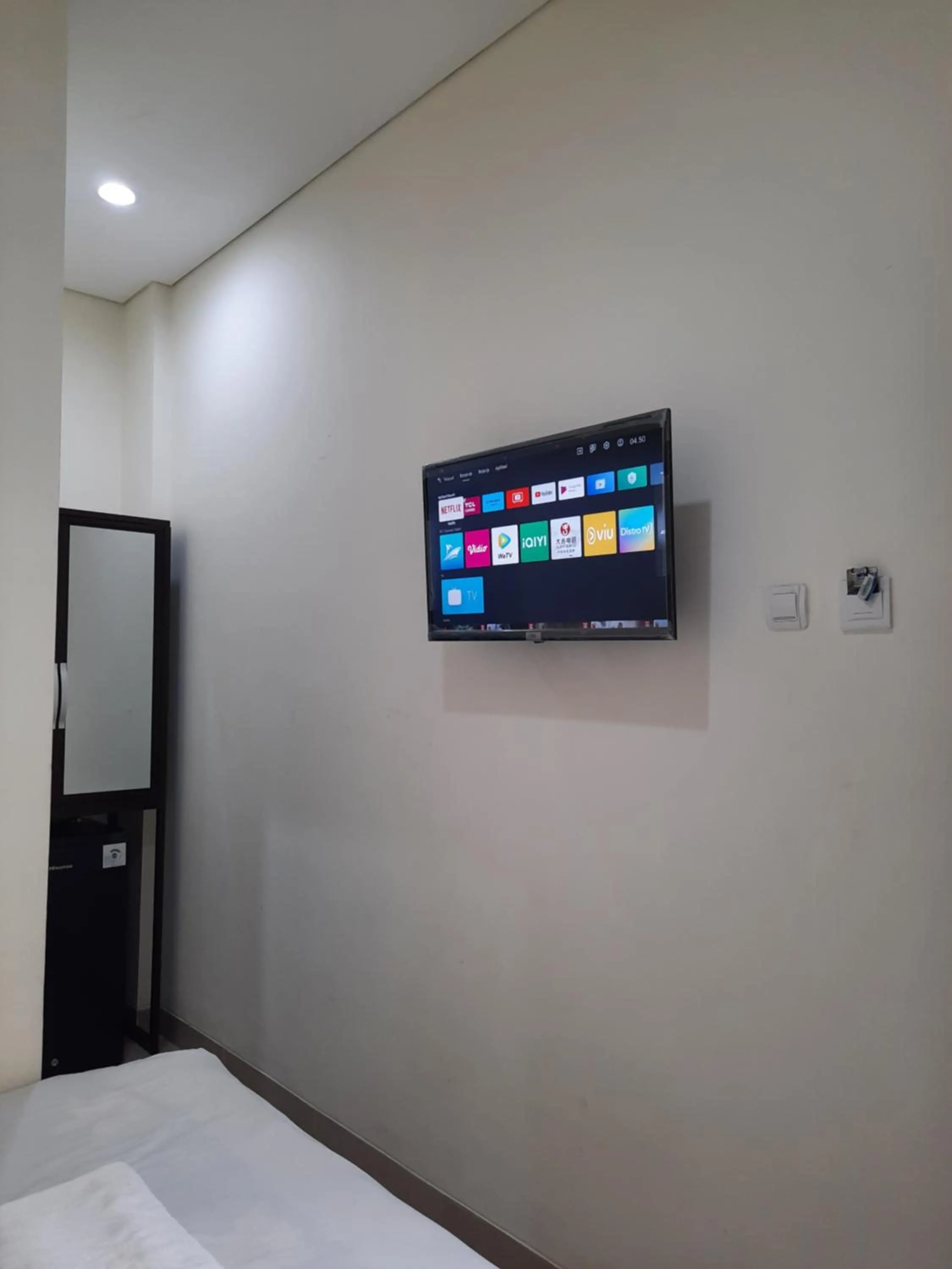 TV and multimedia, Bed in TRAM - The Seturan Raya Eksklusif Rooms