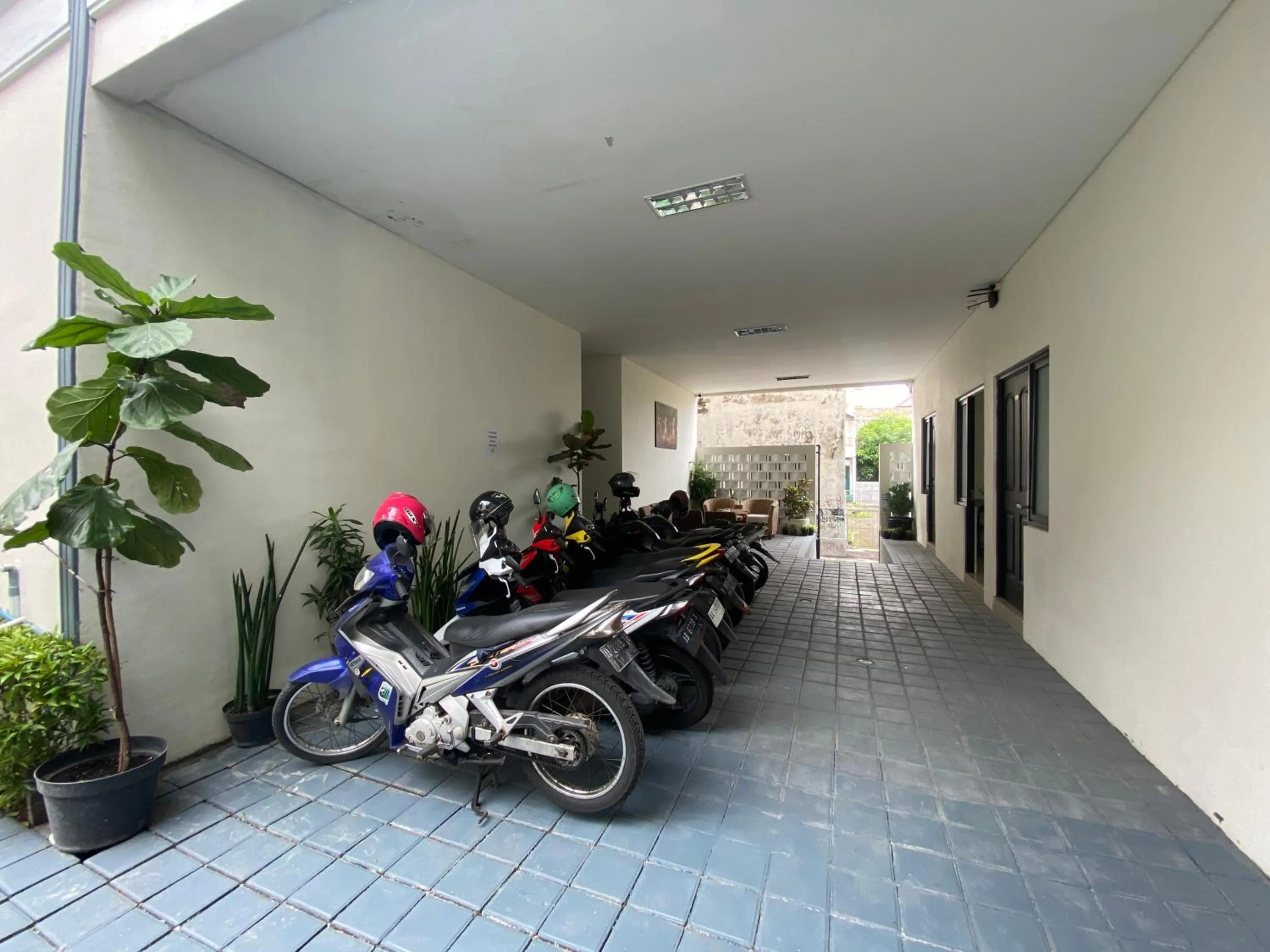 Parking in TRAM - The Seturan Raya Eksklusif Rooms