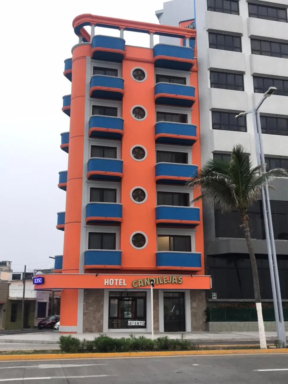 Property building in Hotel Candilejas Playa