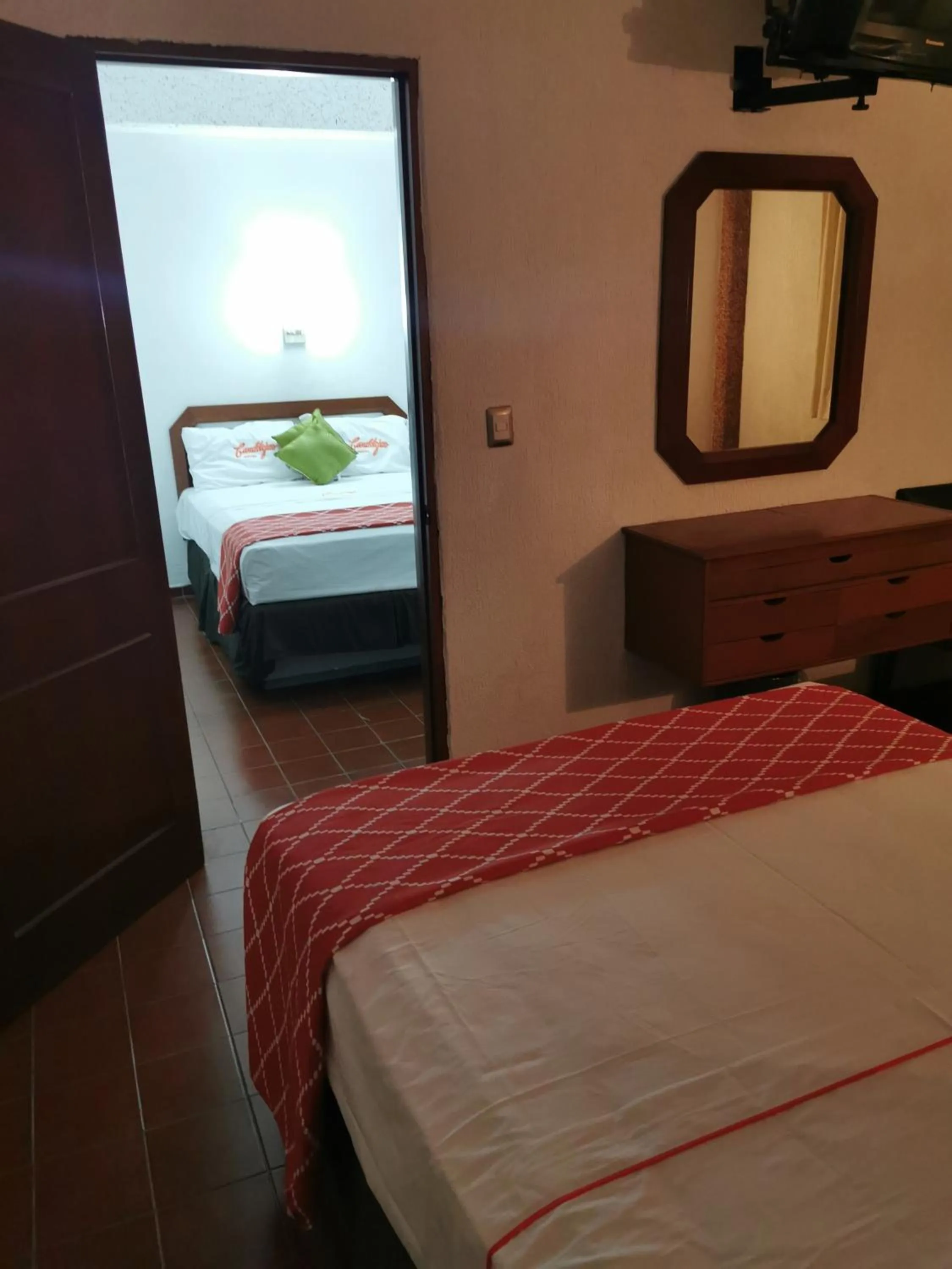 Photo of the whole room, Bed in Hotel Candilejas Playa