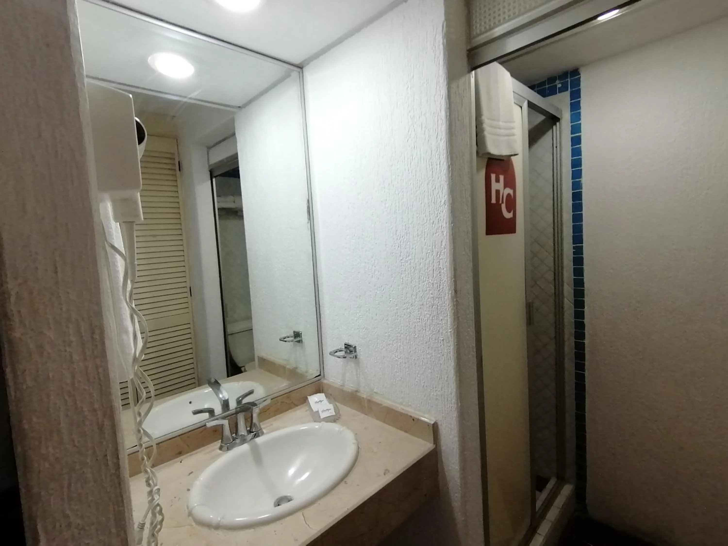 Bathroom in Hotel Candilejas Playa