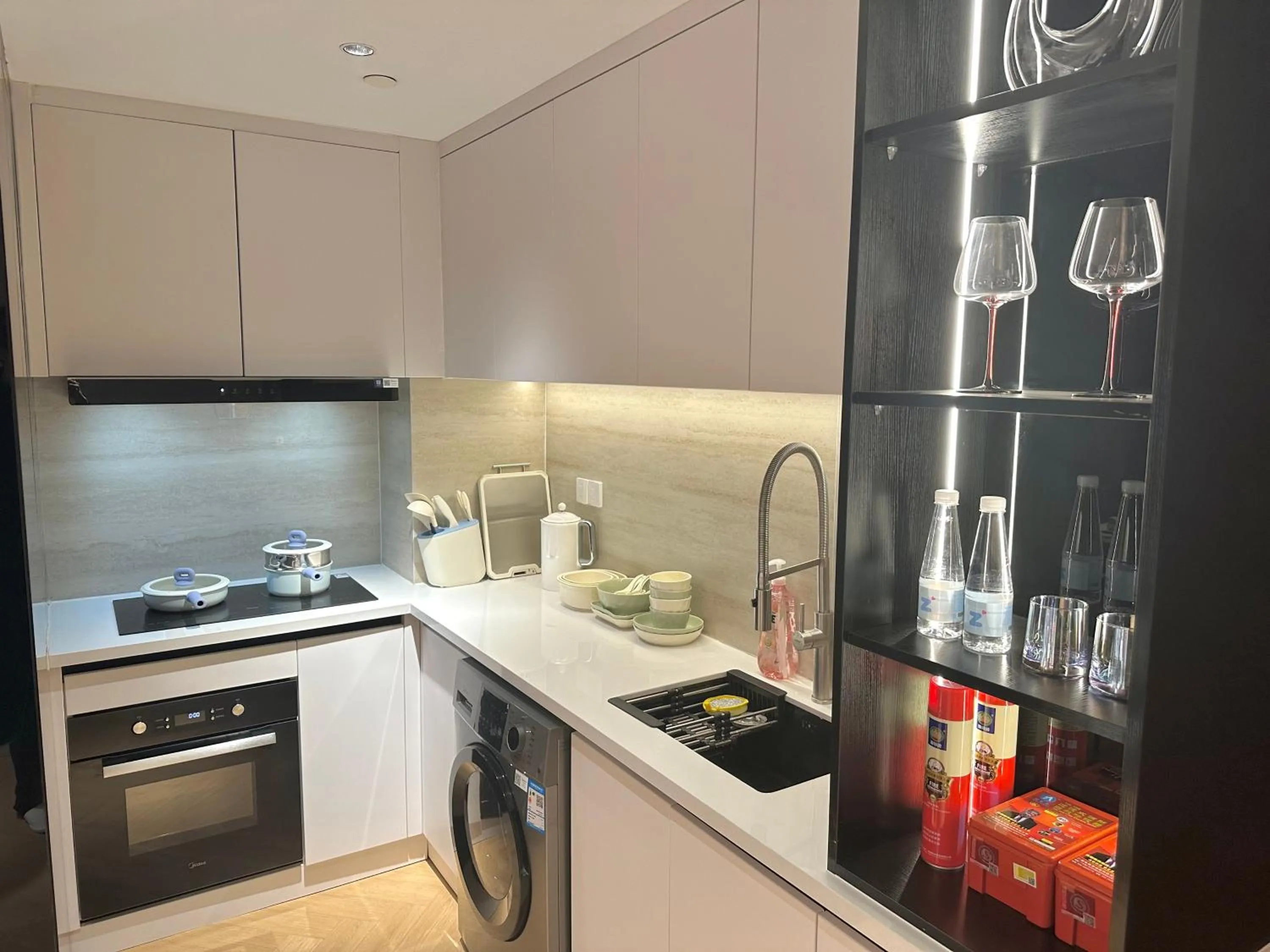 Coffee/tea facilities in ZHome-Count luxury apartment