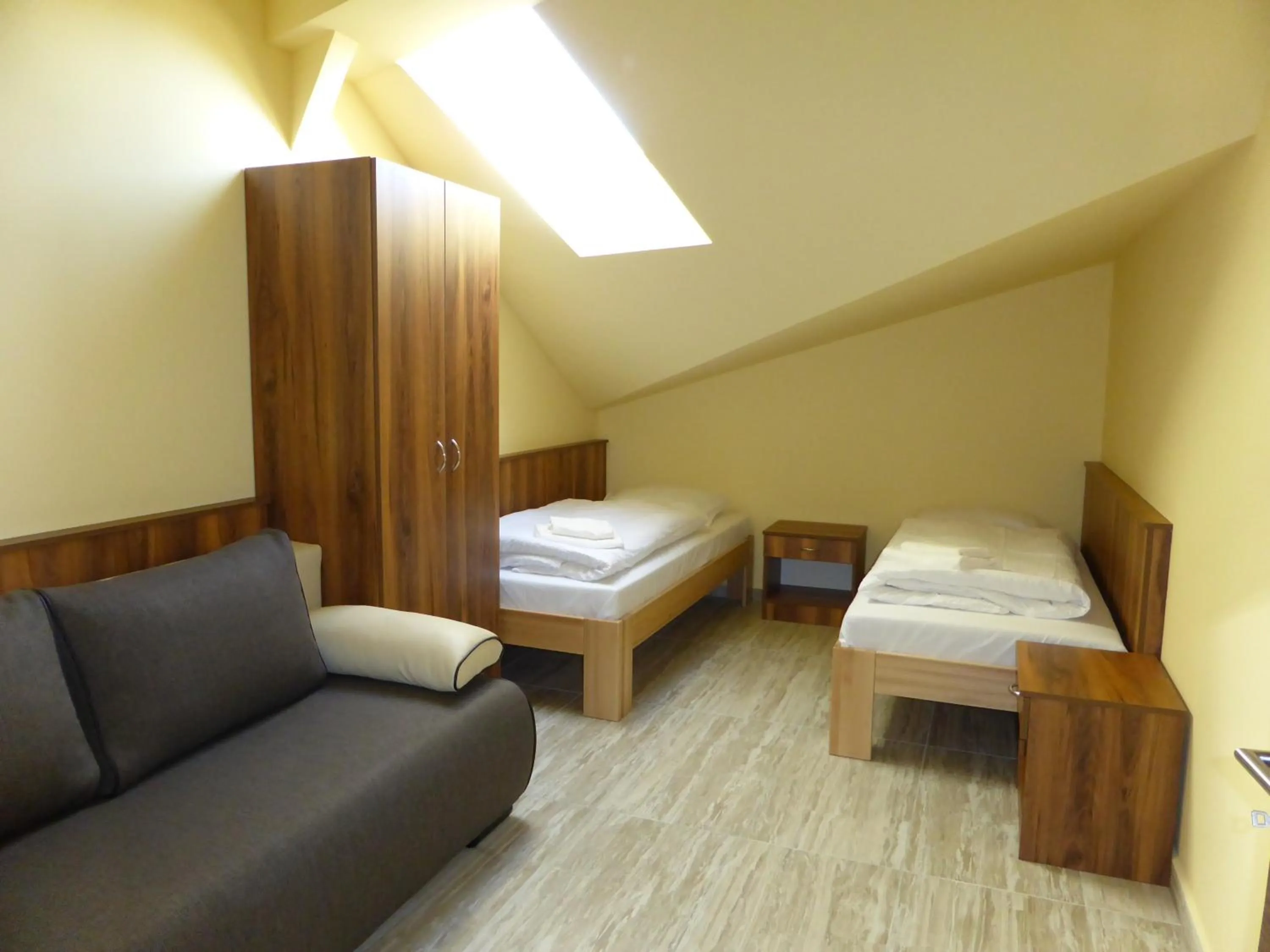 Bed in Sástó Hotel