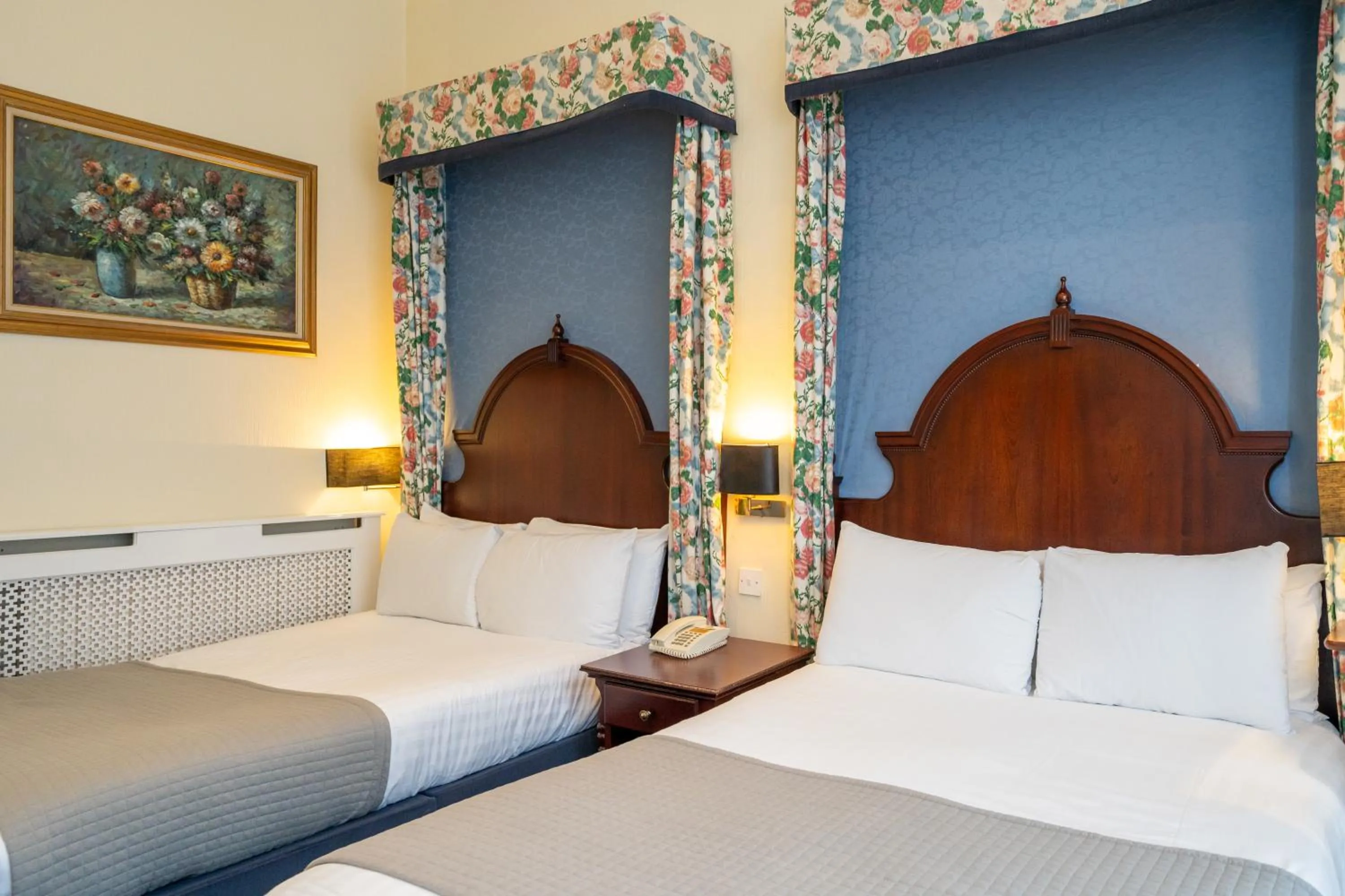 Bed in Hotel La Place