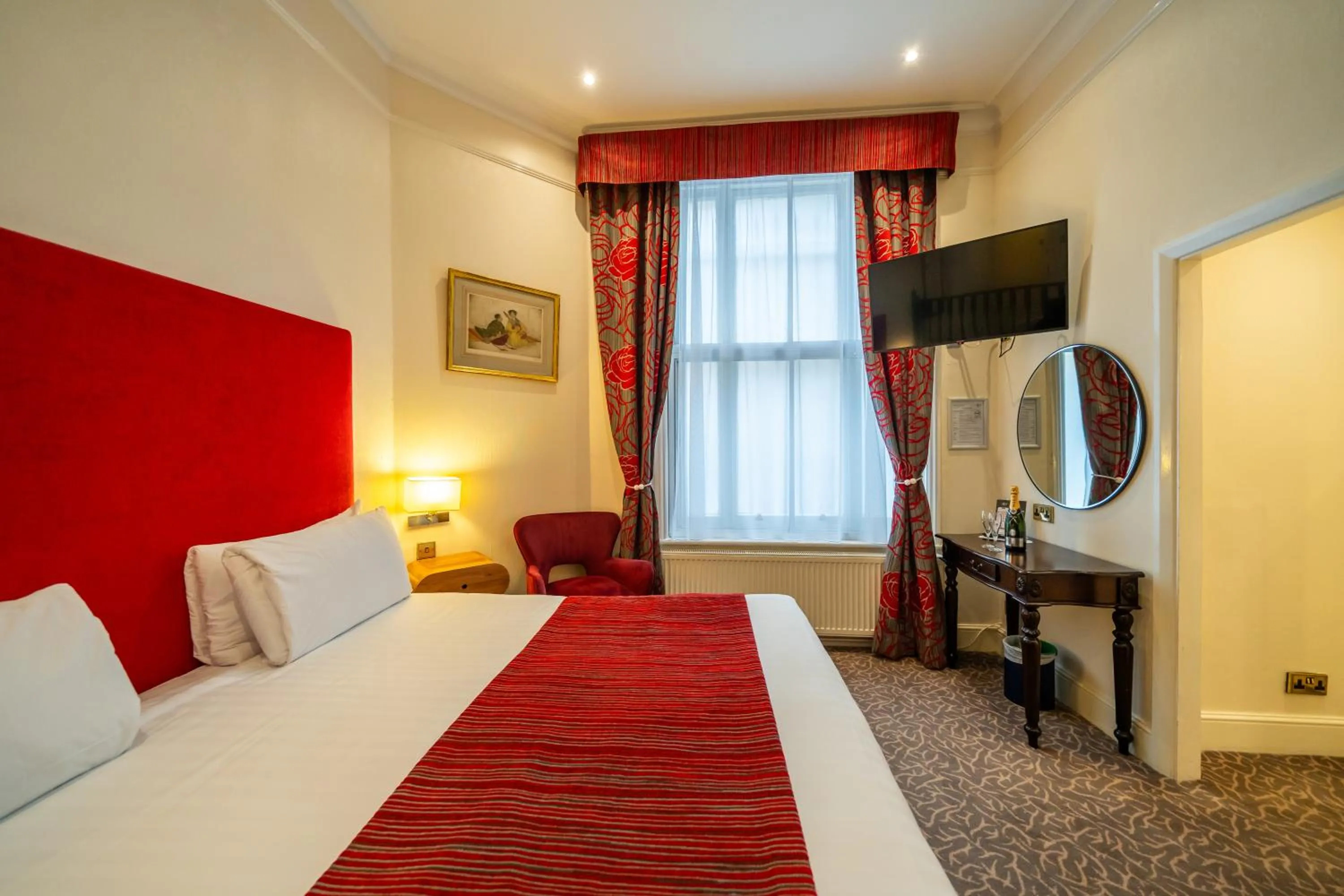 Bed in Hotel La Place