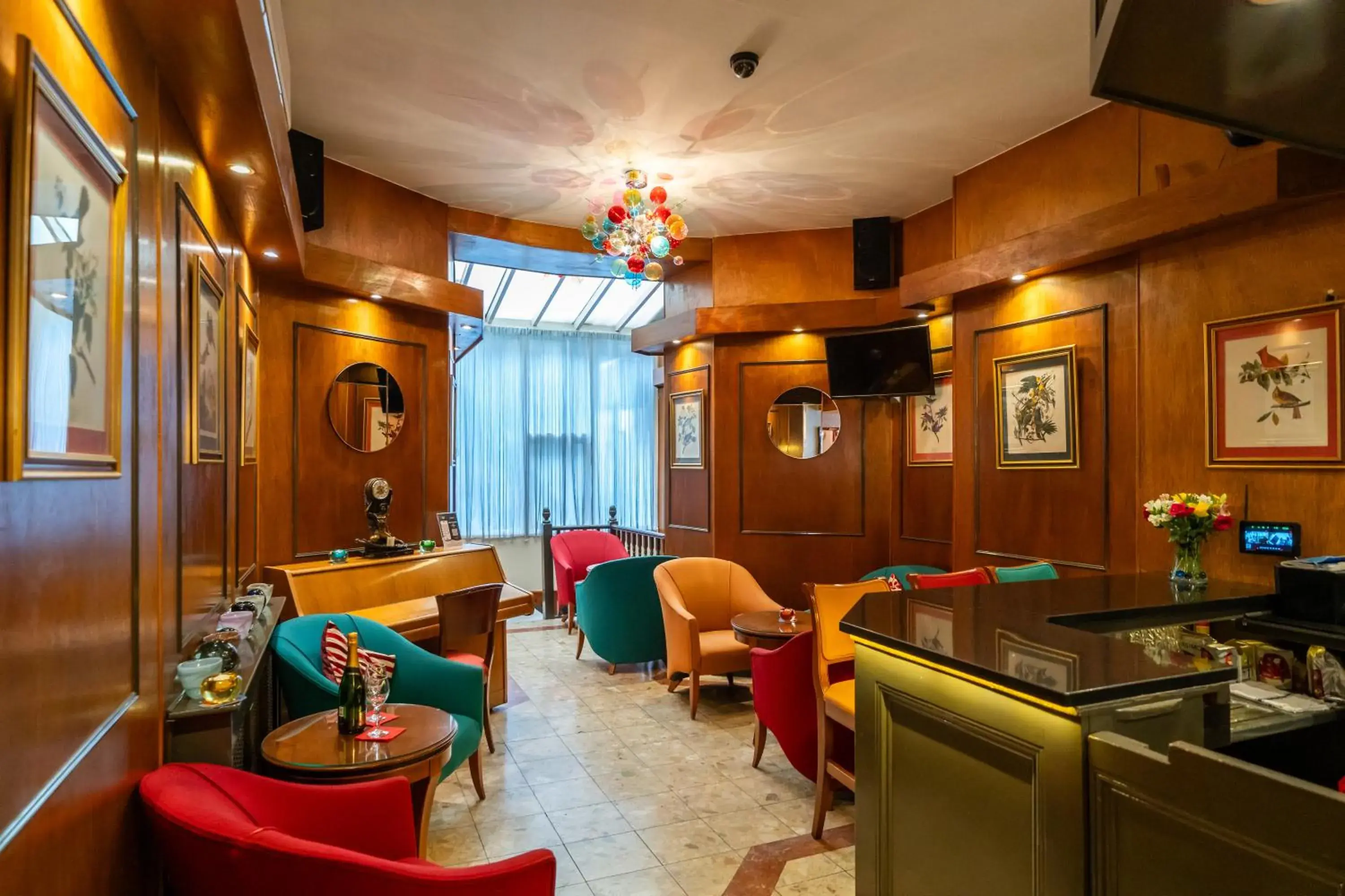 Lounge or bar in Hotel La Place Lounge or bar in Hotel La Place