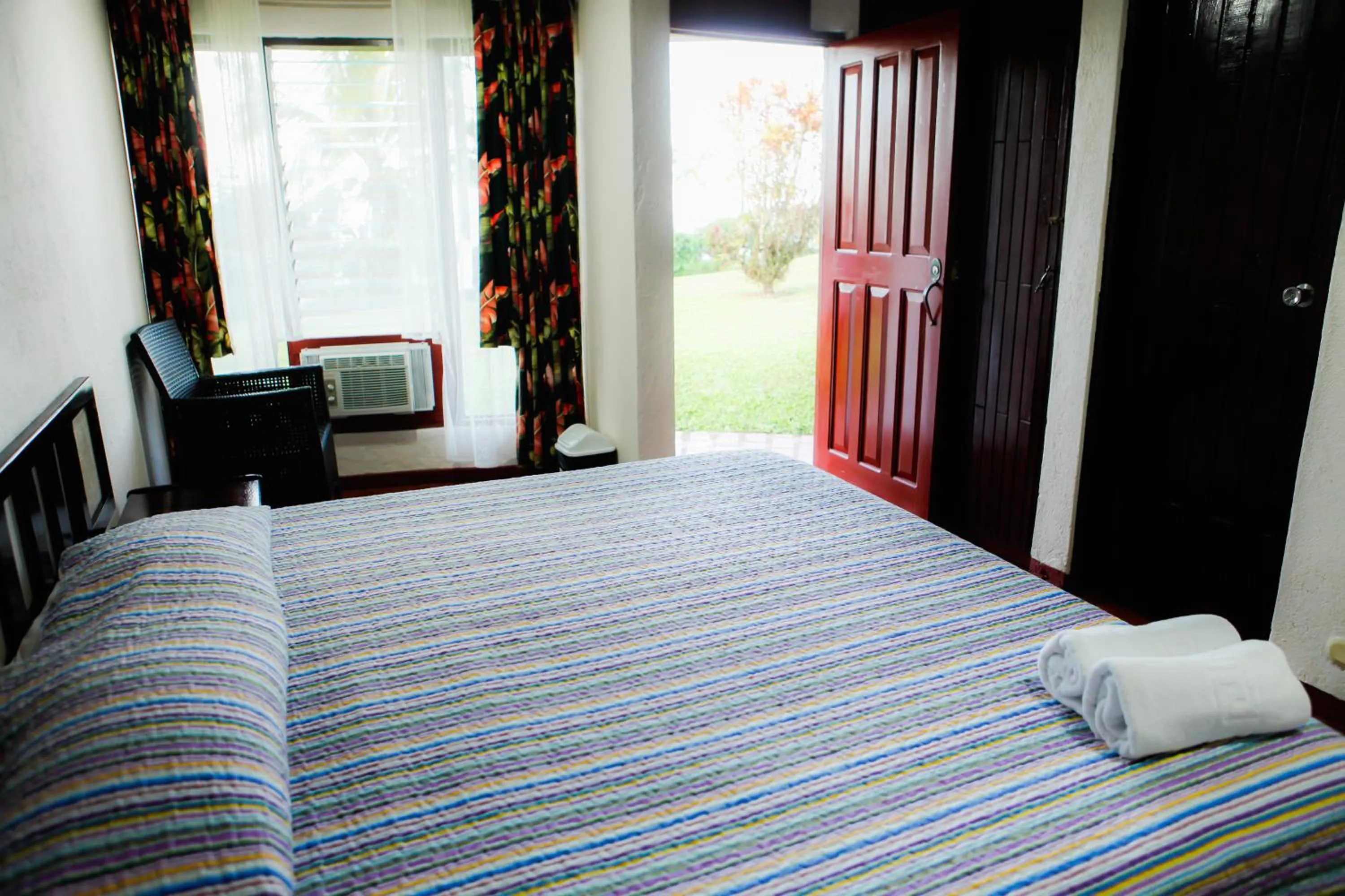 Deluxe King Room in Hotel Maribu Caribe