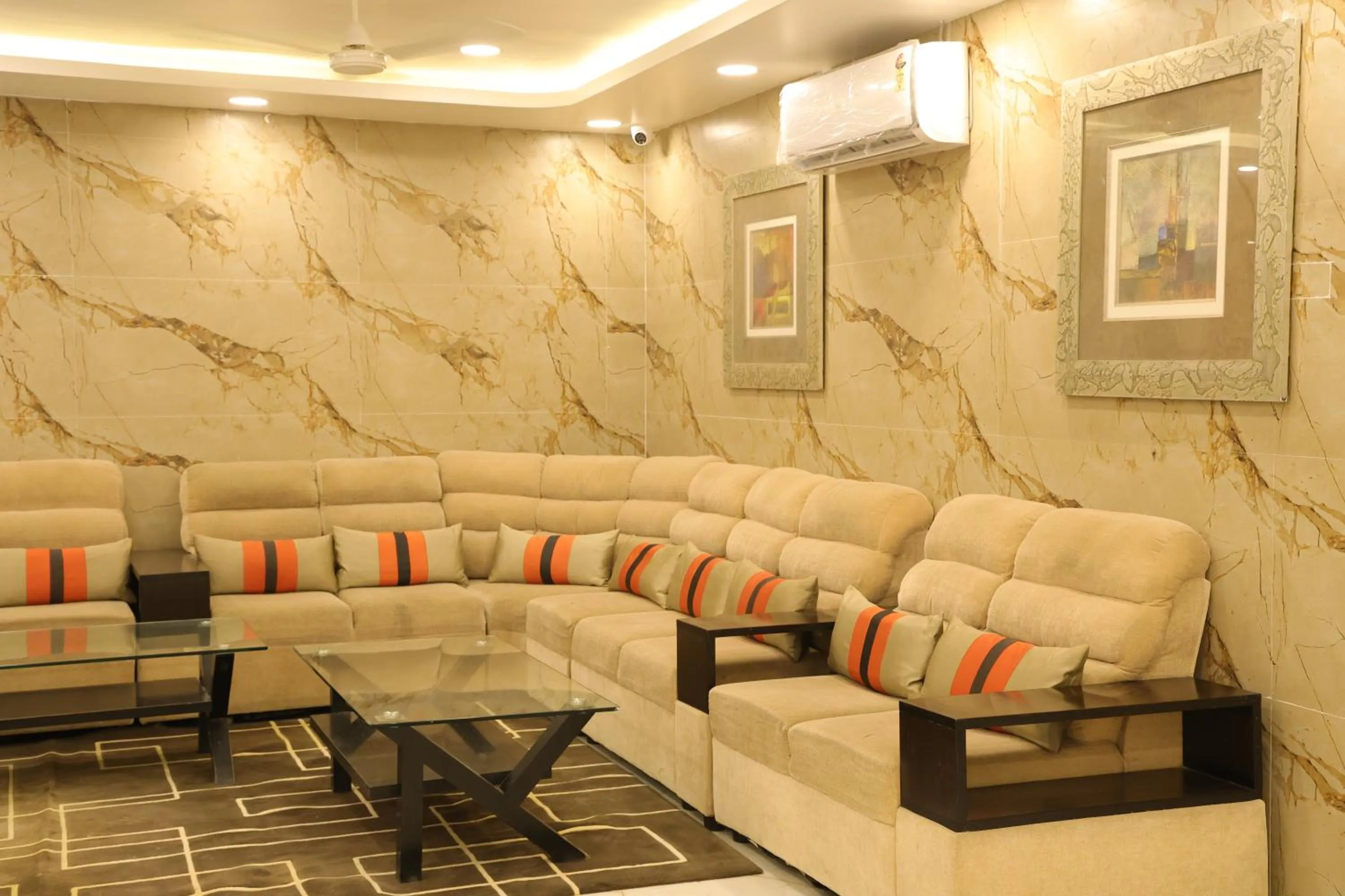 Seating area in HOTEL SR