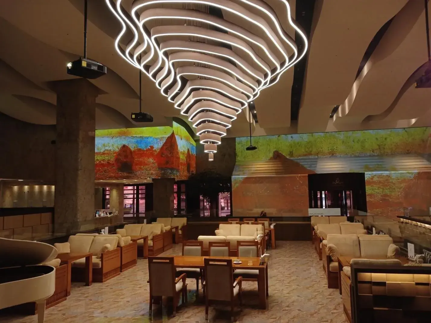 Lounge or bar in Songdo Central Park Hotel Lounge or bar in Songdo Central Park Hotel