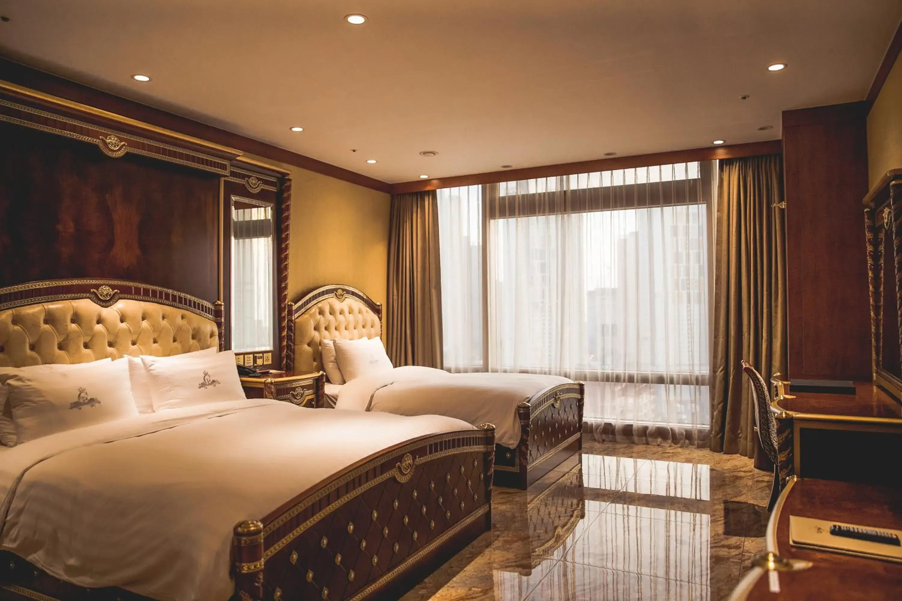 Bed in Songdo Central Park Hotel Bed in Songdo Central Park Hotel