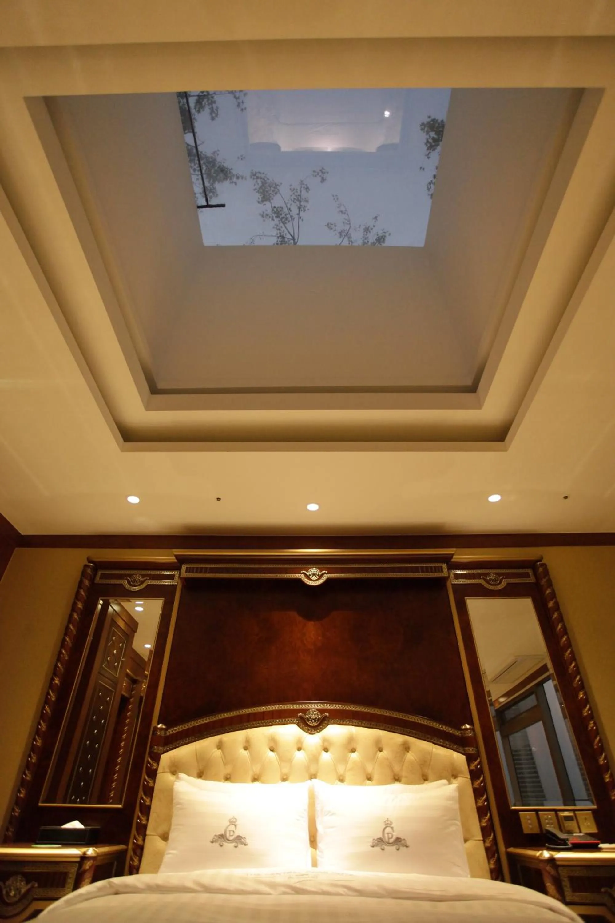 Bed in Songdo Central Park Hotel