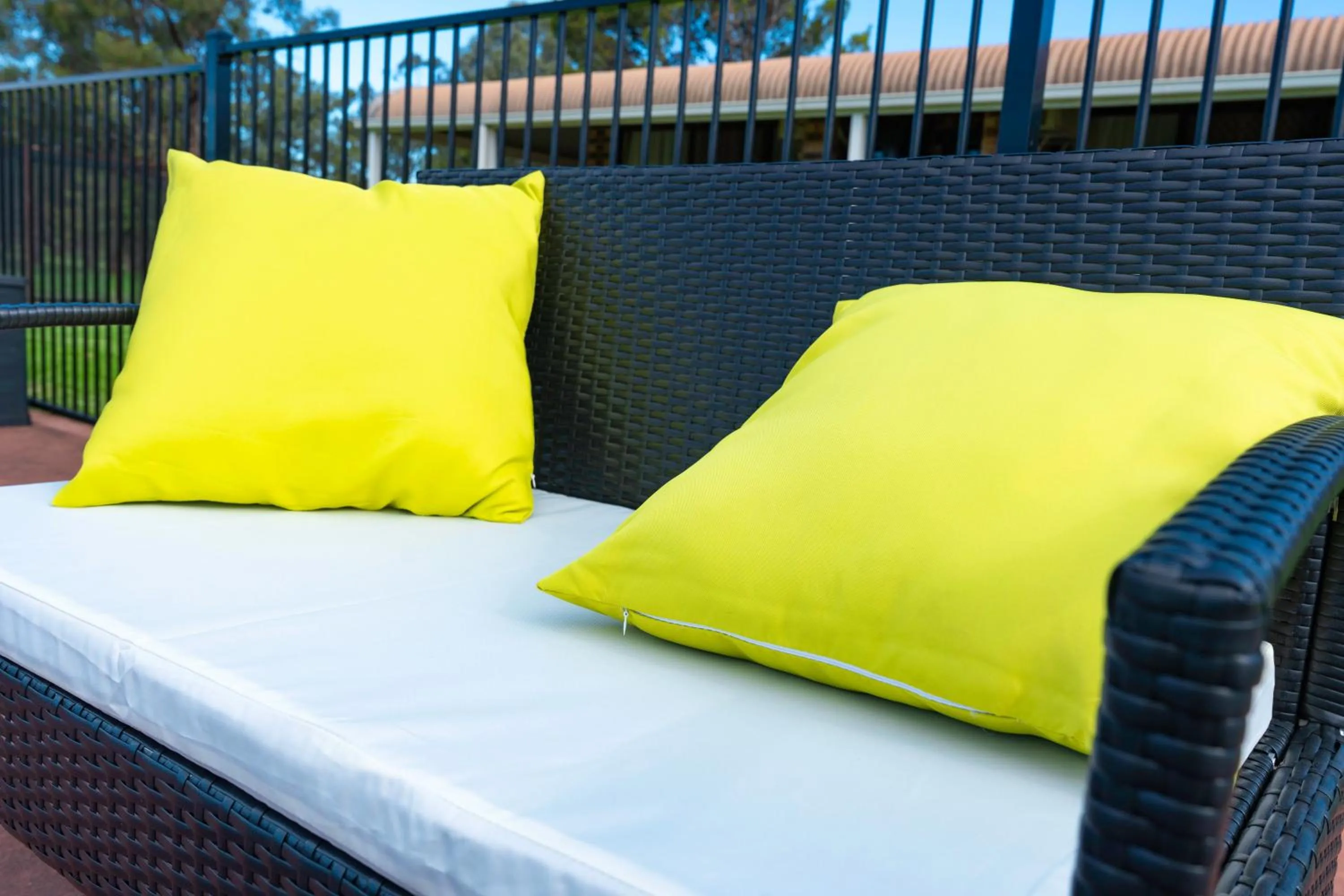 Swimming pool in Club Inn Motel