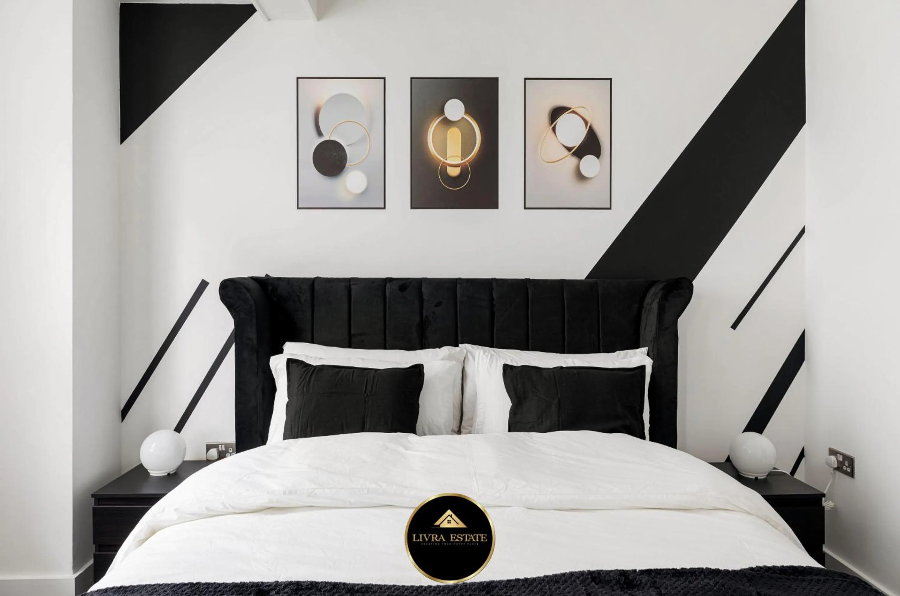 Bedroom, Bed in Stylish 1 Bedroom Apartment, High St. Sutton, Free Parking