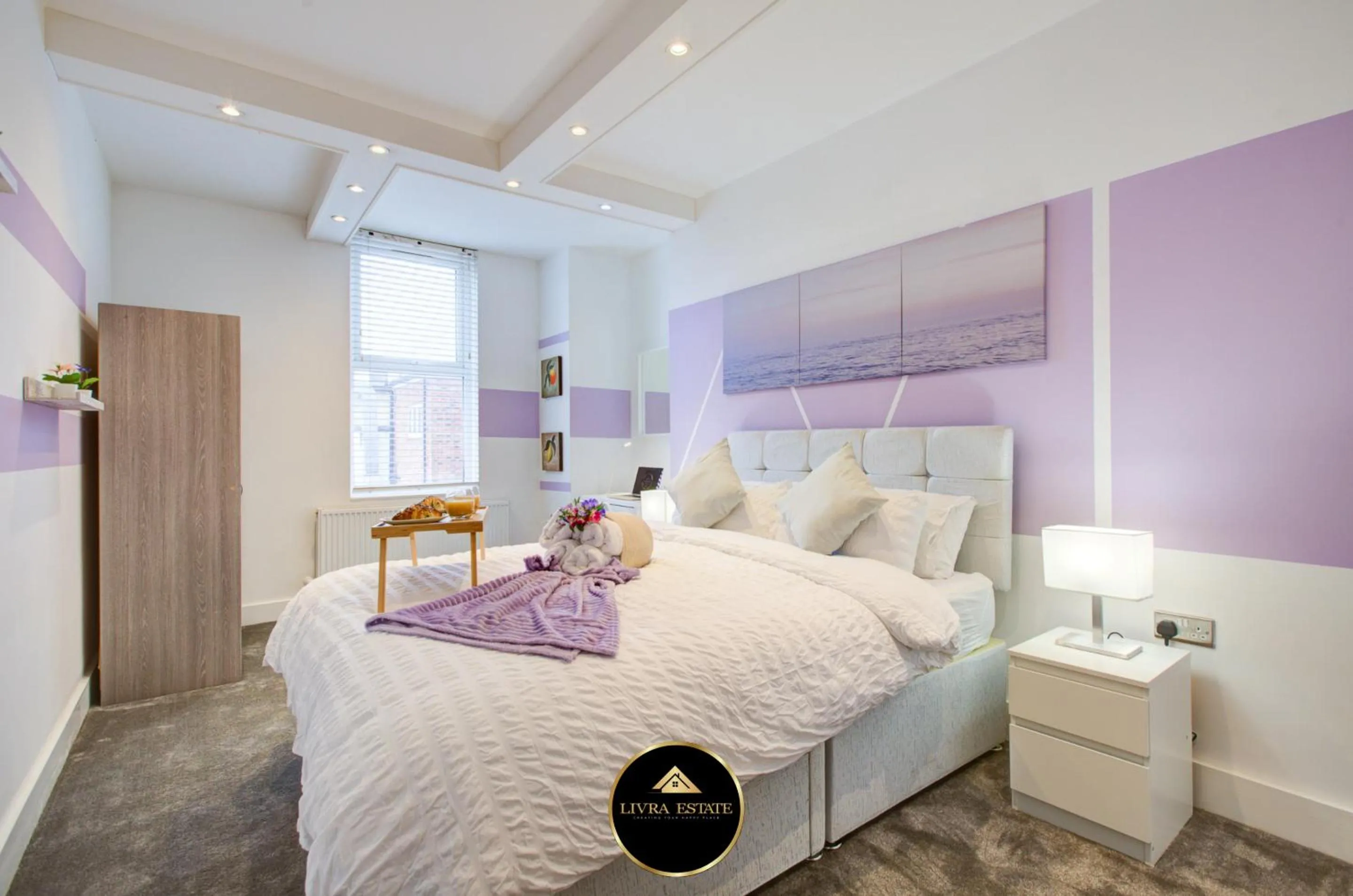 Bedroom, Bed in Stylish 1 Bedroom Apartment, High St. Sutton, Free Parking