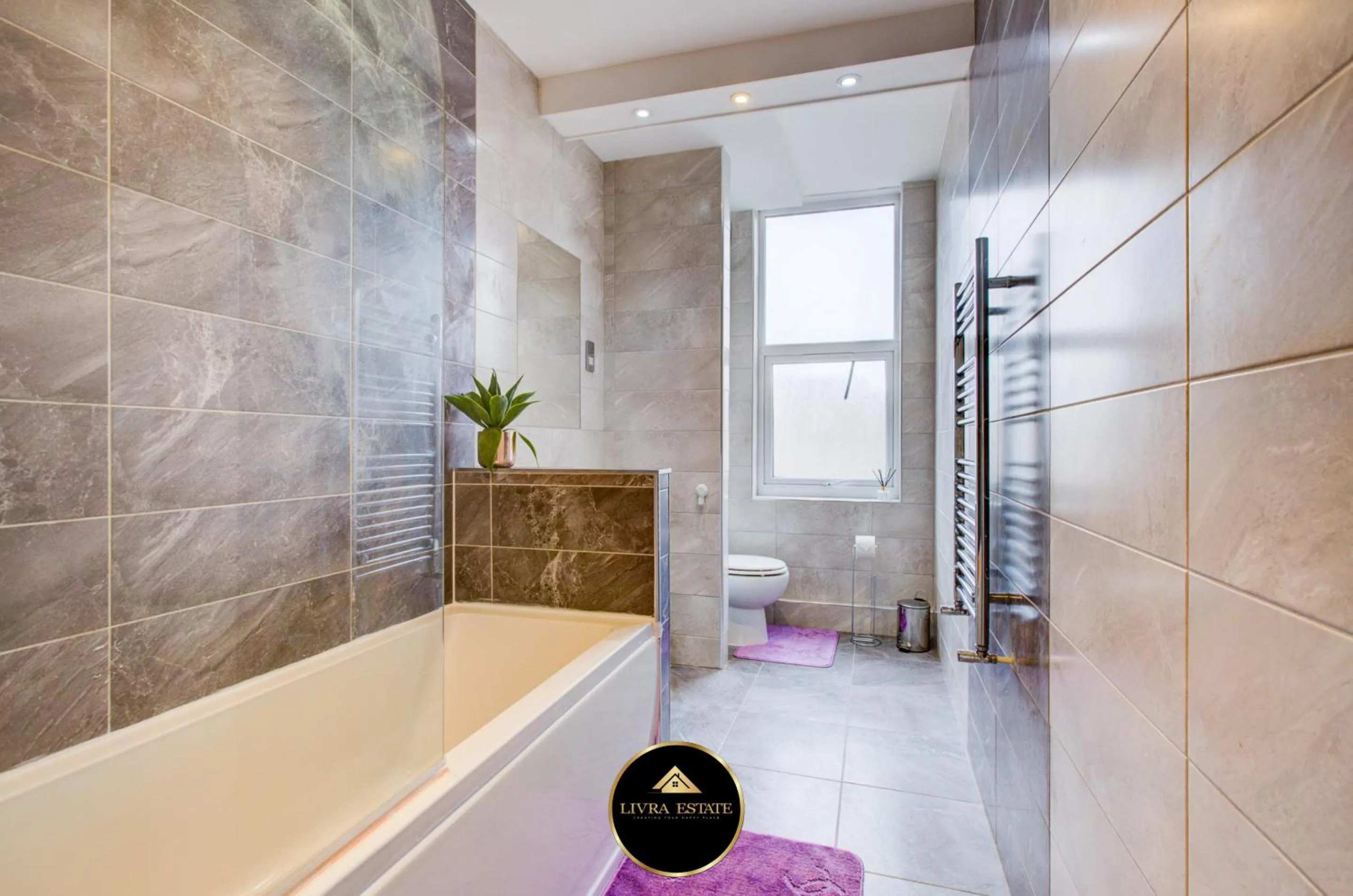 Bathroom in Stylish 1 Bedroom Apartment, High St. Sutton, Free Parking