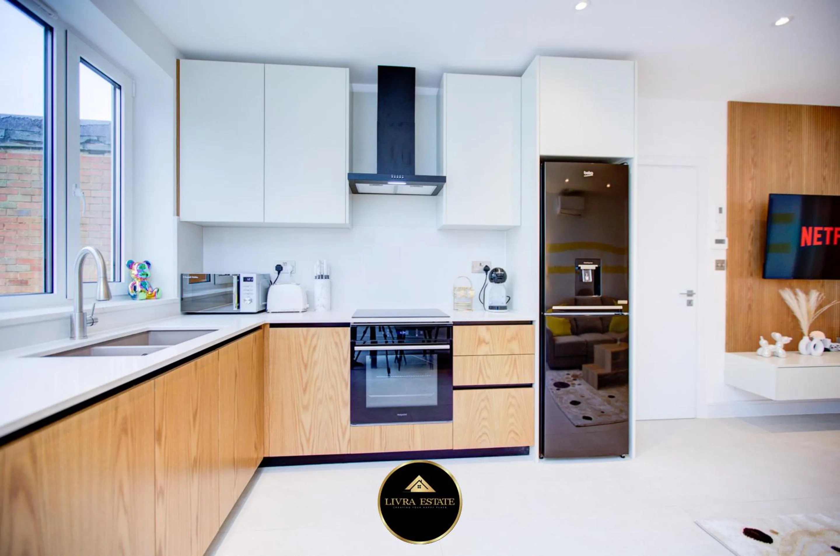 Kitchen or kitchenette in Stylish 1 Bedroom Apartment, High St. Sutton, Free Parking