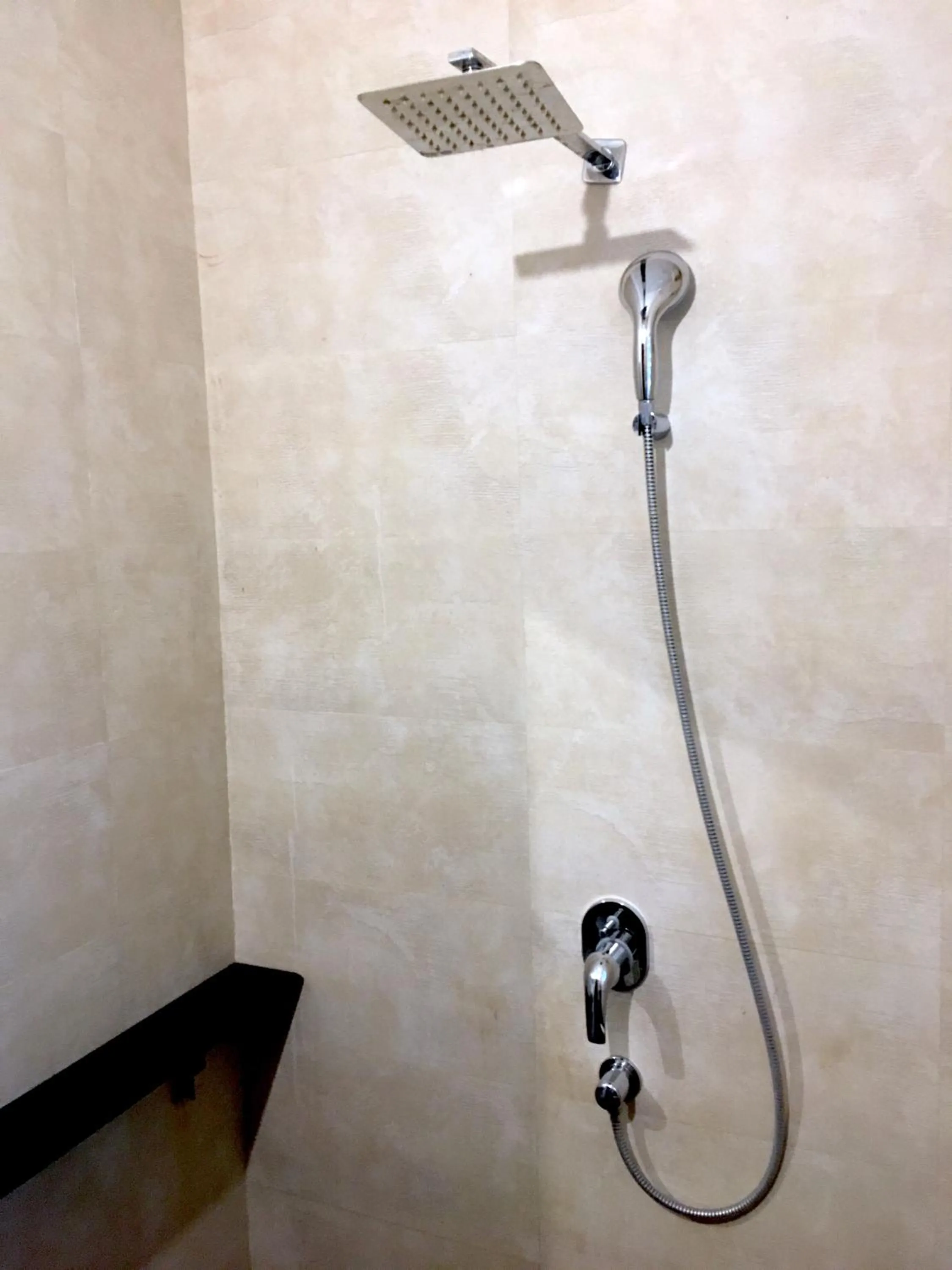 Shower in Crystall Goa Palolem