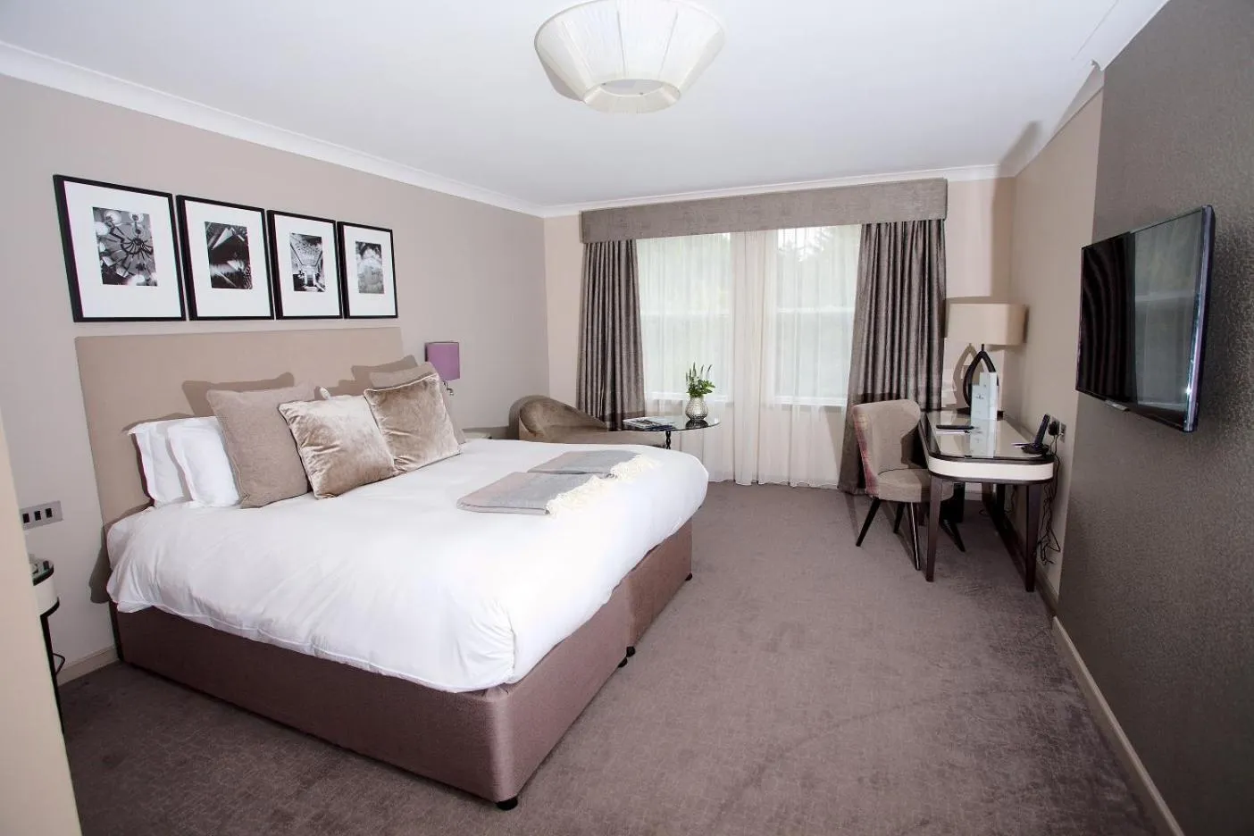 Bedroom, Bed in Ardoe House Hotel & Spa