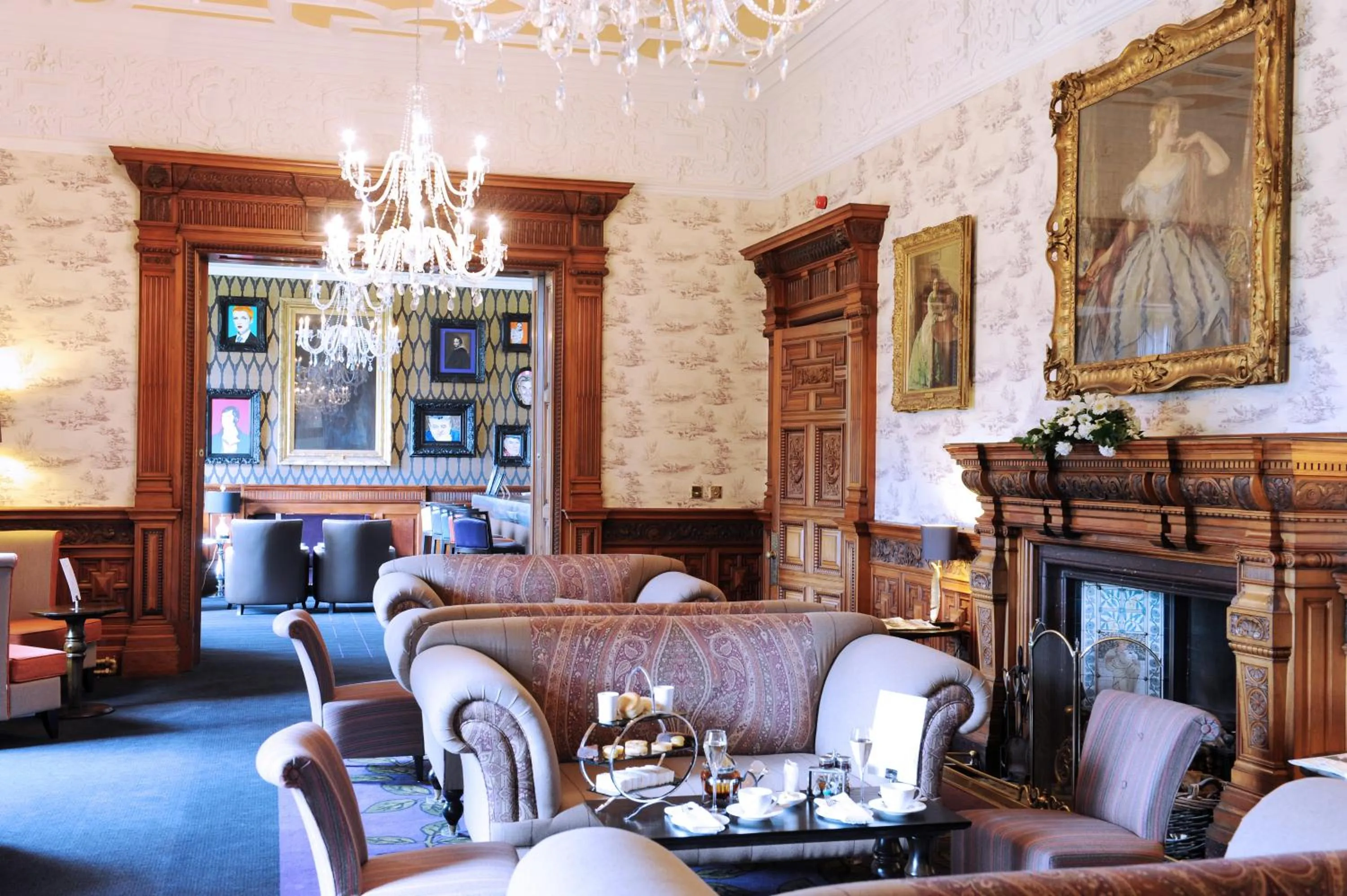 Lounge or bar in Ardoe House Hotel & Spa