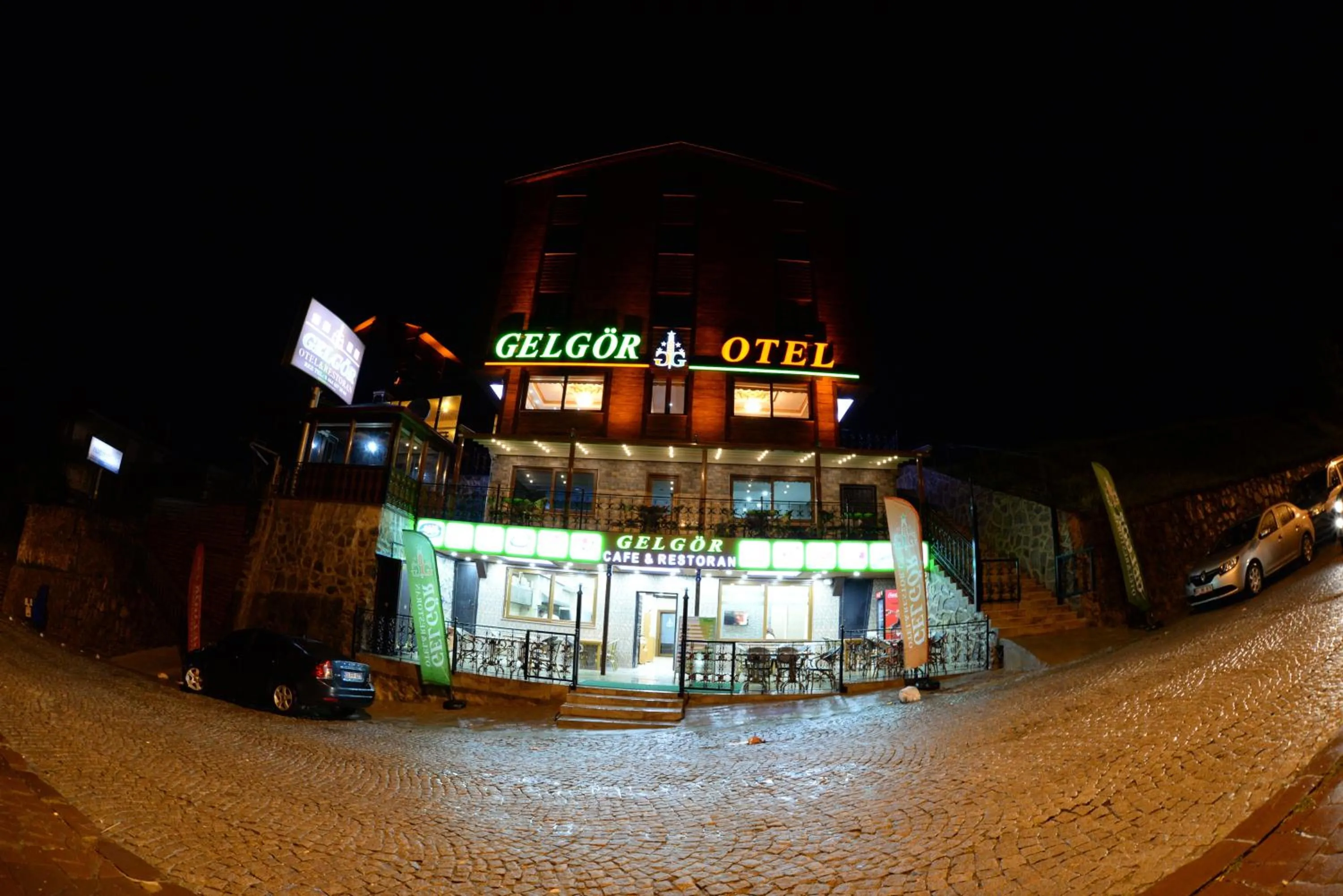 Facade/entrance in Gelgor Hotel