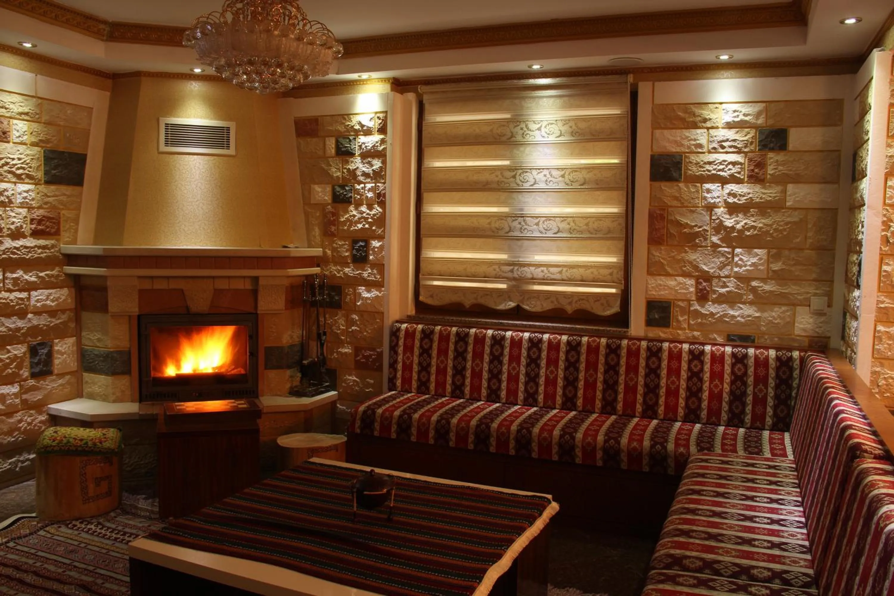 Seating area in Gelgor Hotel