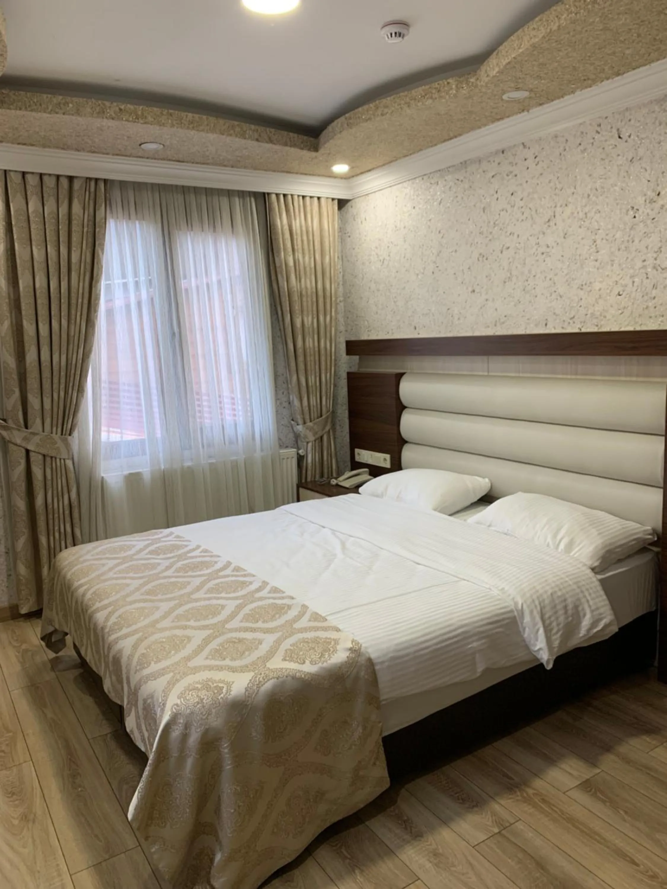 Bedroom, Bed in Gelgor Hotel