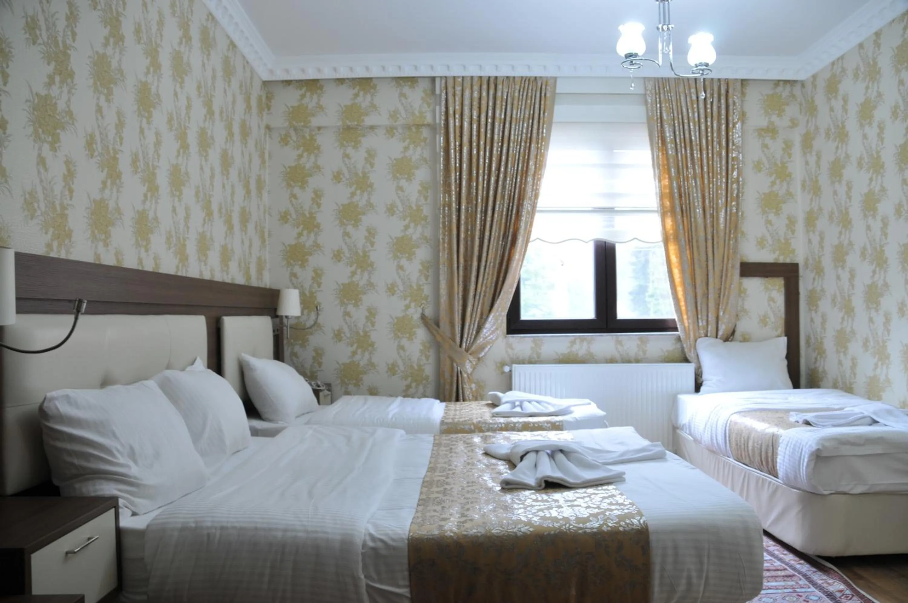 Photo of the whole room, Bed in Gelgor Hotel