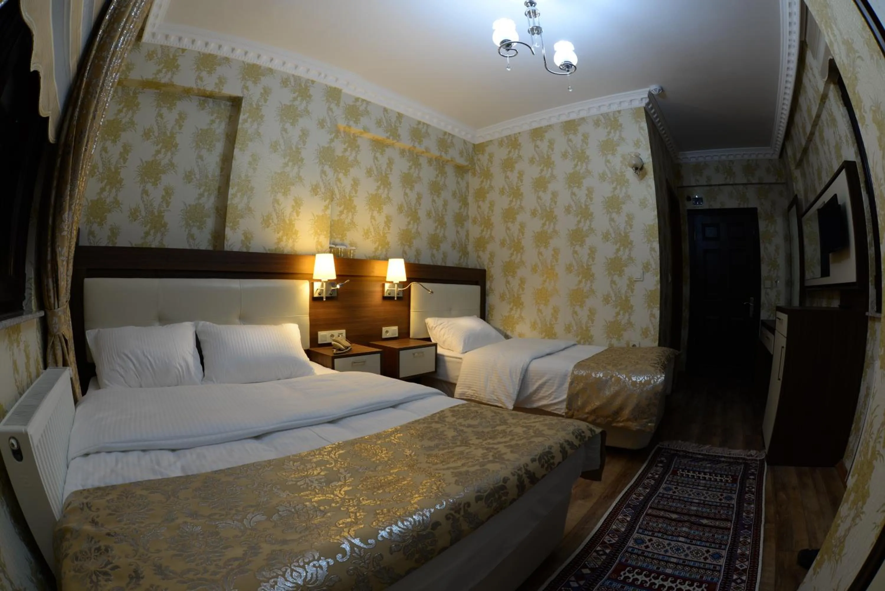 Photo of the whole room, Bed in Gelgor Hotel