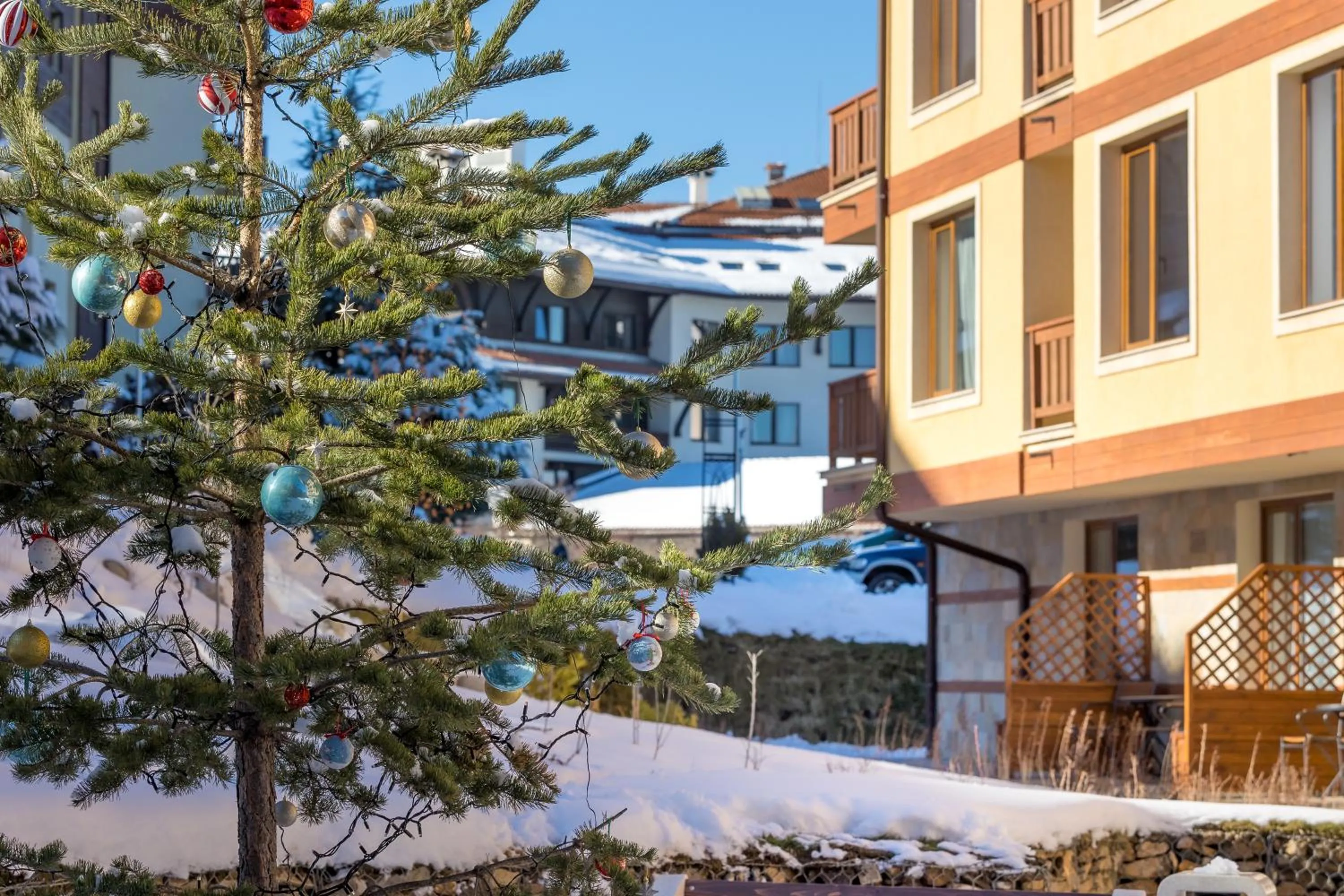 Day in Pirin Sense Apartment Complex